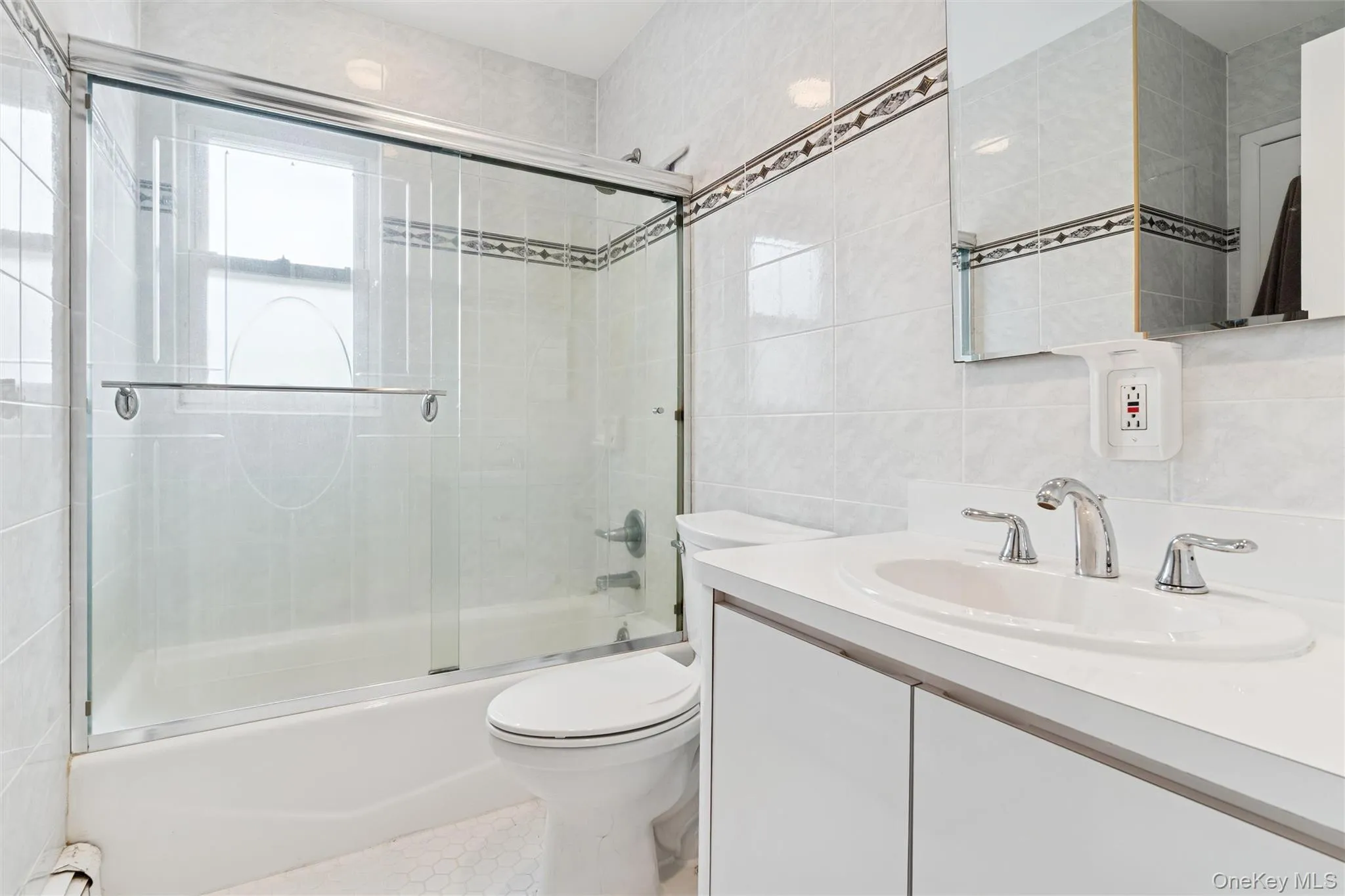 3612 Ladonia Street, Hempstead, NY, 4 Bedrooms Bedrooms, 8 Rooms Rooms,2 BathroomsBathrooms,Residential,For Rent,Ladonia,0,1013467 3612 Ladonia Street, Hempstead, NY, 4 Bedrooms Bedrooms, 8 Rooms Rooms,2 BathroomsBathrooms,Residential,For Rent,Ladonia,0,1013467