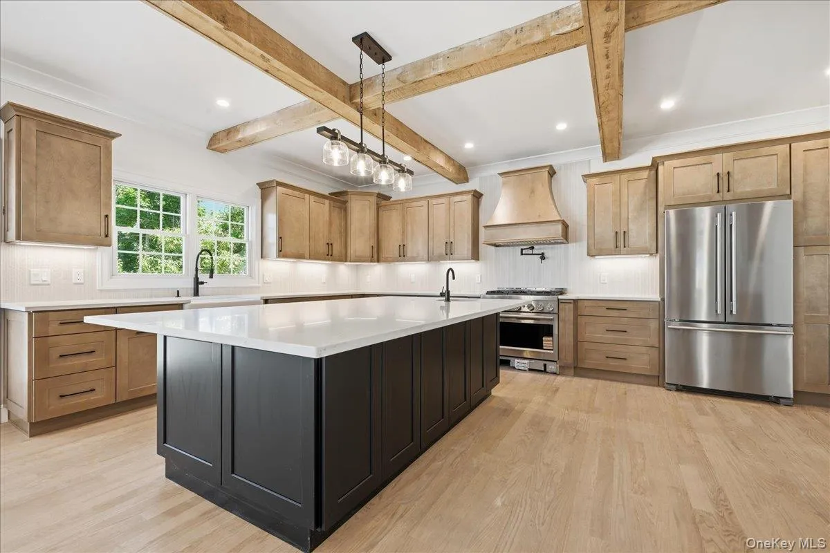 43 Highland Avenue, North Hempstead, NY, 4 Bedrooms Bedrooms, 9 Rooms Rooms,3 BathroomsBathrooms,Residential,For Rent,Highland,0,1013469 43 Highland Avenue, North Hempstead, NY, 4 Bedrooms Bedrooms, 9 Rooms Rooms,3 BathroomsBathrooms,Residential,For Rent,Highland,0,1013469