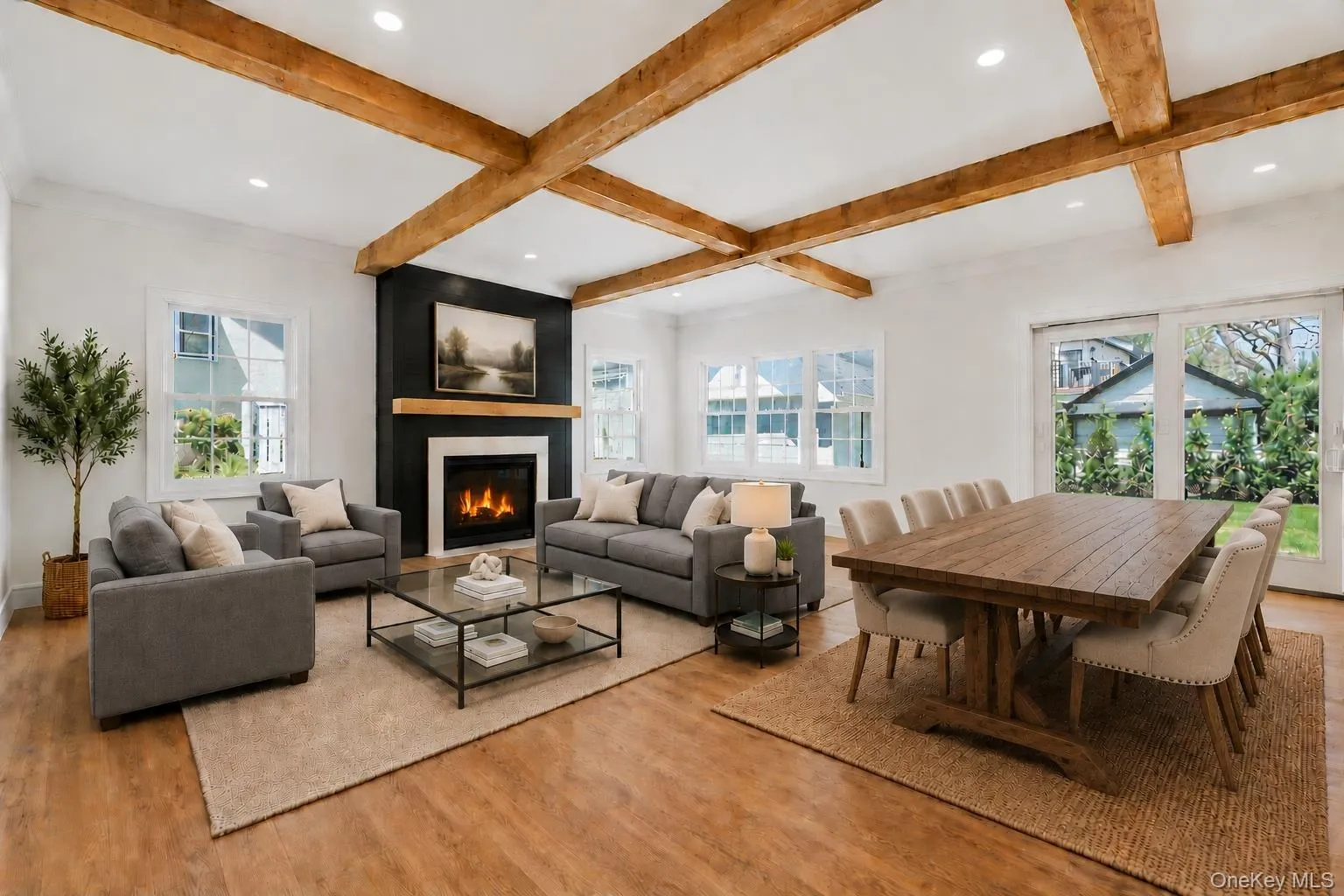 43 Highland Avenue, North Hempstead, NY, 4 Bedrooms Bedrooms, 9 Rooms Rooms,3 BathroomsBathrooms,Residential,For Rent,Highland,0,1013469 43 Highland Avenue, North Hempstead, NY, 4 Bedrooms Bedrooms, 9 Rooms Rooms,3 BathroomsBathrooms,Residential,For Rent,Highland,0,1013469