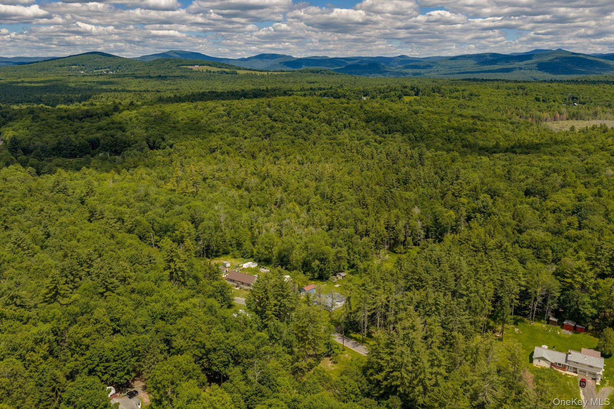 570 Brown Road, Wawarsing, NY, 2 Bedrooms Bedrooms, 4 Rooms Rooms,1 BathroomBathrooms,Residential,For Rent,Brown,0,KEY1013471 570 Brown Road, Wawarsing, NY, 2 Bedrooms Bedrooms, 4 Rooms Rooms,1 BathroomBathrooms,Residential,For Rent,Brown,0,KEY1013471