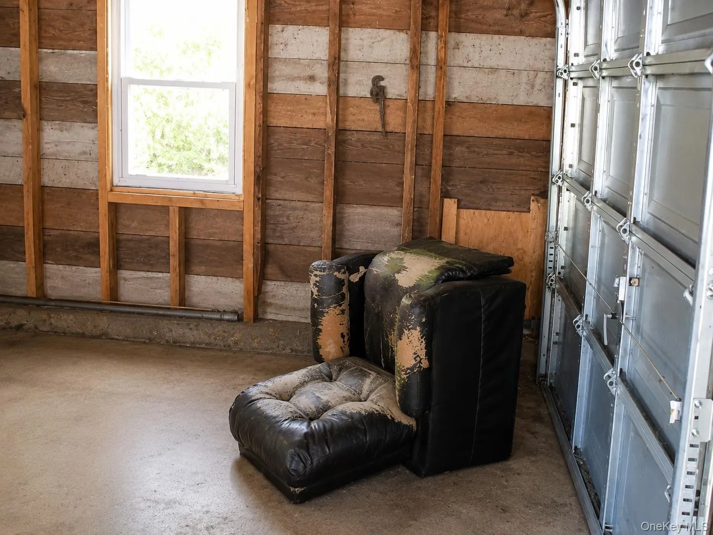 Inside Barn/garage Inside Barn/garage