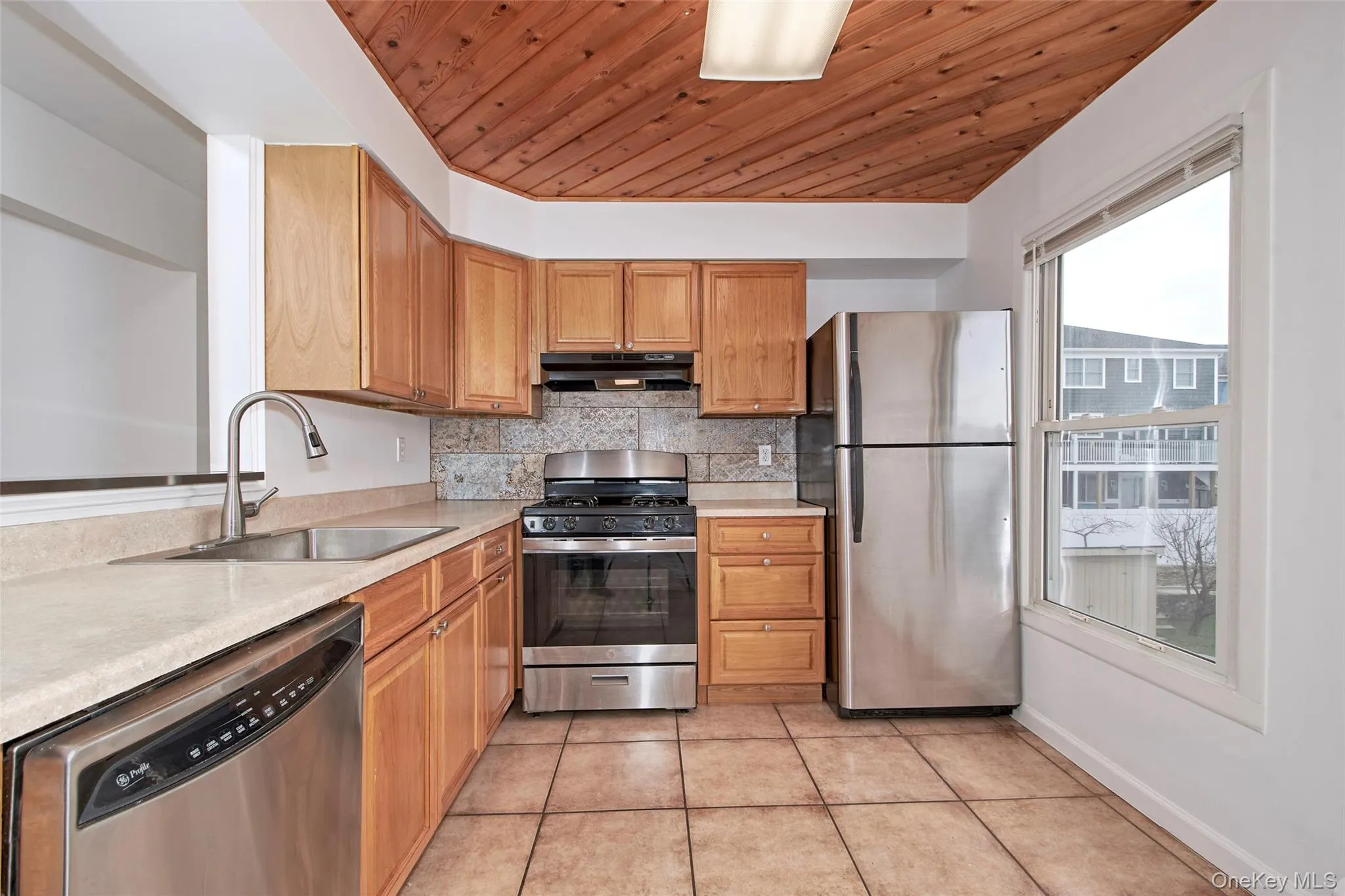 102 Lincoln Avenue, Harrison, NY, 3 Bedrooms Bedrooms, 6 Rooms Rooms,1 BathroomBathrooms,Residential Lease,For Rent,Lincoln,0,1013475 102 Lincoln Avenue, Harrison, NY, 3 Bedrooms Bedrooms, 6 Rooms Rooms,1 BathroomBathrooms,Residential Lease,For Rent,Lincoln,0,1013475