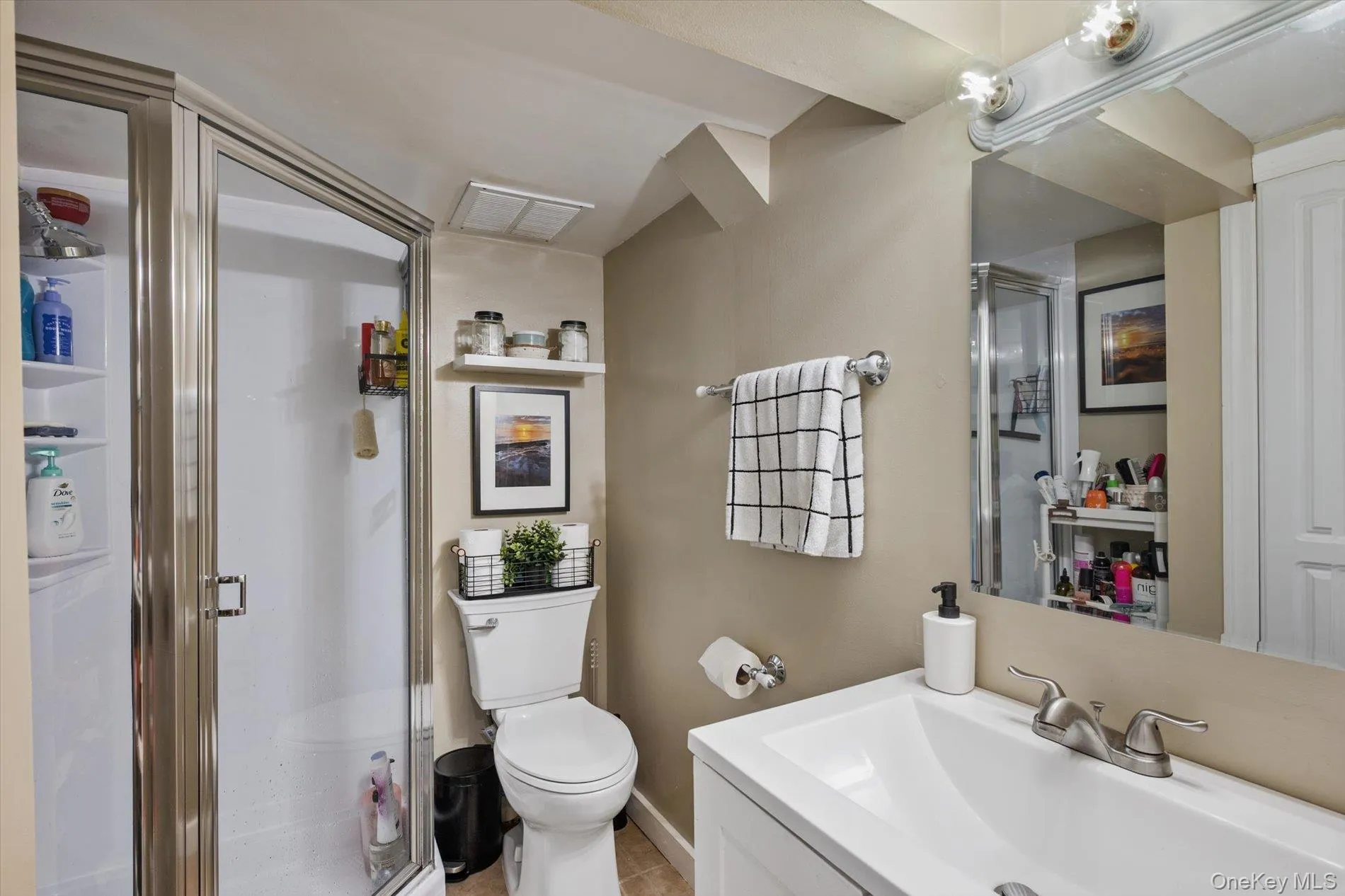 59 Lambert Avenue, Oyster Bay, NY, 3 Bedrooms Bedrooms, 7 Rooms Rooms,2 BathroomsBathrooms,Residential,For Rent,Lambert,0,KEY1013478 59 Lambert Avenue, Oyster Bay, NY, 3 Bedrooms Bedrooms, 7 Rooms Rooms,2 BathroomsBathrooms,Residential,For Rent,Lambert,0,KEY1013478