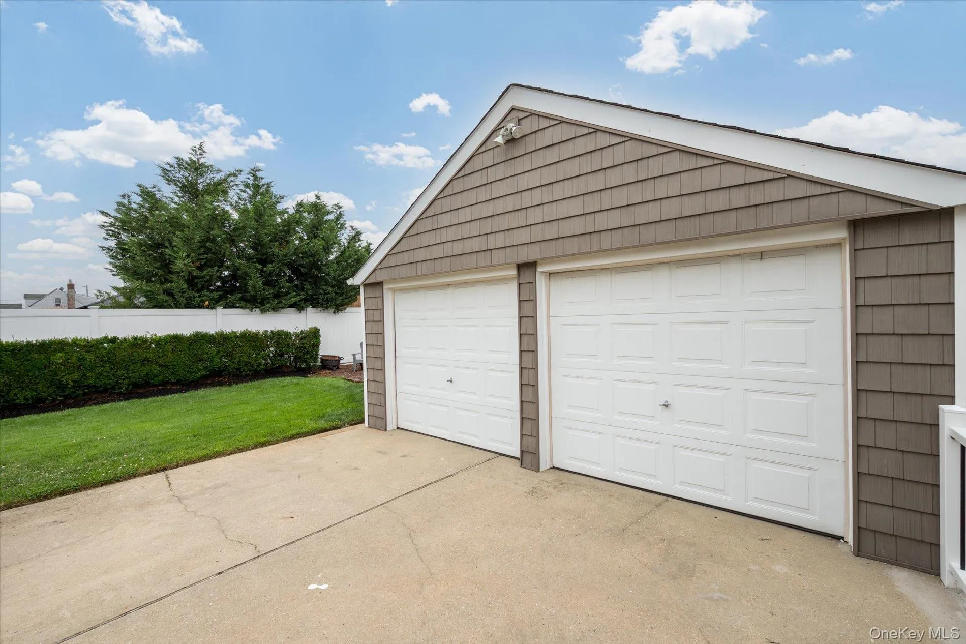 59 Lambert Avenue, Oyster Bay, NY, 3 Bedrooms Bedrooms, 7 Rooms Rooms,2 BathroomsBathrooms,Residential,For Rent,Lambert,0,KEY1013478 59 Lambert Avenue, Oyster Bay, NY, 3 Bedrooms Bedrooms, 7 Rooms Rooms,2 BathroomsBathrooms,Residential,For Rent,Lambert,0,KEY1013478