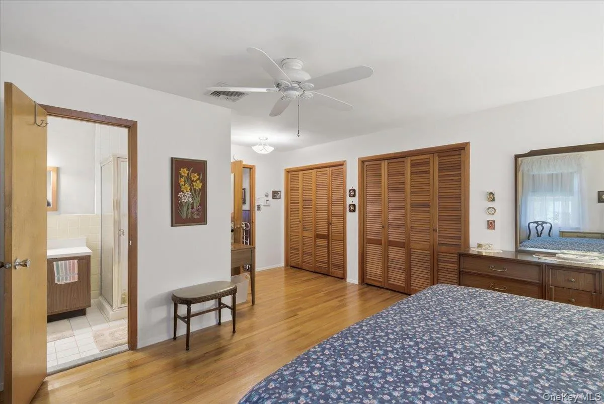 22 Stephens Court, Islip, NY, 3 Bedrooms Bedrooms, 7 Rooms Rooms,2 BathroomsBathrooms,Residential,For Rent,Stephens,0,KEY1013485 22 Stephens Court, Islip, NY, 3 Bedrooms Bedrooms, 7 Rooms Rooms,2 BathroomsBathrooms,Residential,For Rent,Stephens,0,KEY1013485