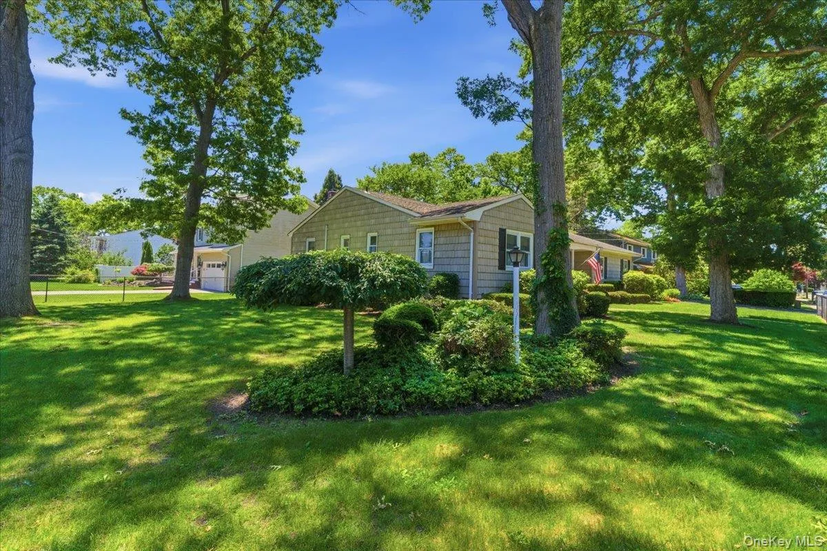 22 Stephens Court, Islip, NY, 3 Bedrooms Bedrooms, 7 Rooms Rooms,2 BathroomsBathrooms,Residential,For Rent,Stephens,0,KEY1013485 22 Stephens Court, Islip, NY, 3 Bedrooms Bedrooms, 7 Rooms Rooms,2 BathroomsBathrooms,Residential,For Rent,Stephens,0,KEY1013485