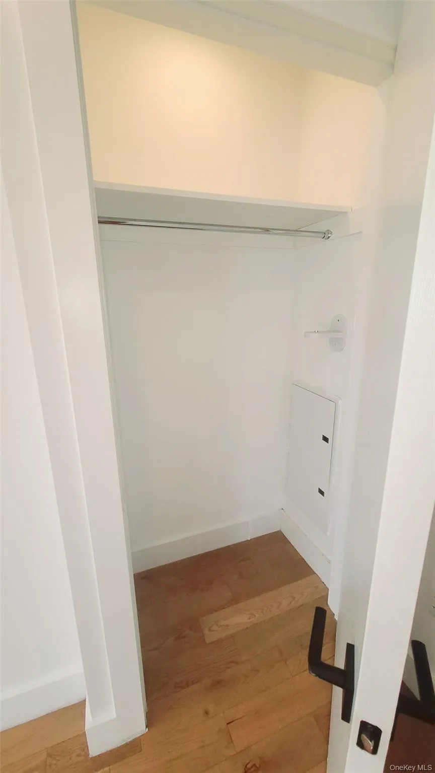 499 Evergreen Avenue, New York, NY, 1 Bedroom Bedrooms, 3 Rooms Rooms,1 BathroomBathrooms,Residential Lease,For Rent,Evergreen,0,1013488 499 Evergreen Avenue, New York, NY, 1 Bedroom Bedrooms, 3 Rooms Rooms,1 BathroomBathrooms,Residential Lease,For Rent,Evergreen,0,1013488
