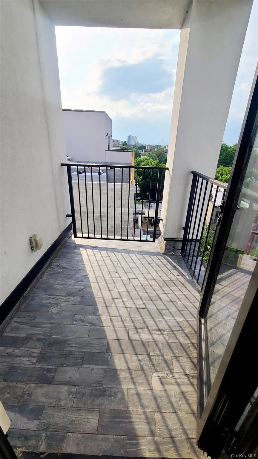499 Evergreen Avenue, New York, NY, 1 Bedroom Bedrooms, 3 Rooms Rooms,1 BathroomBathrooms,Residential Lease,For Rent,Evergreen,0,1013488 499 Evergreen Avenue, New York, NY, 1 Bedroom Bedrooms, 3 Rooms Rooms,1 BathroomBathrooms,Residential Lease,For Rent,Evergreen,0,1013488