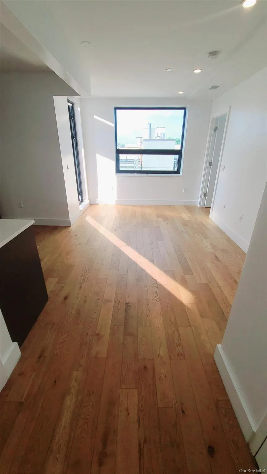 499 Evergreen Avenue, New York, NY, 1 Bedroom Bedrooms, 3 Rooms Rooms,1 BathroomBathrooms,Residential Lease,For Rent,Evergreen,0,1013488 499 Evergreen Avenue, New York, NY, 1 Bedroom Bedrooms, 3 Rooms Rooms,1 BathroomBathrooms,Residential Lease,For Rent,Evergreen,0,1013488