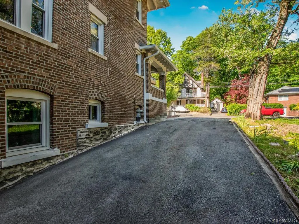 265 Park Hill Avenue, Yonkers, NY, 8 Bedrooms Bedrooms, 10 Rooms Rooms,5 BathroomsBathrooms,Residential,For Rent,Park Hill,0,1013494 265 Park Hill Avenue, Yonkers, NY, 8 Bedrooms Bedrooms, 10 Rooms Rooms,5 BathroomsBathrooms,Residential,For Rent,Park Hill,0,1013494