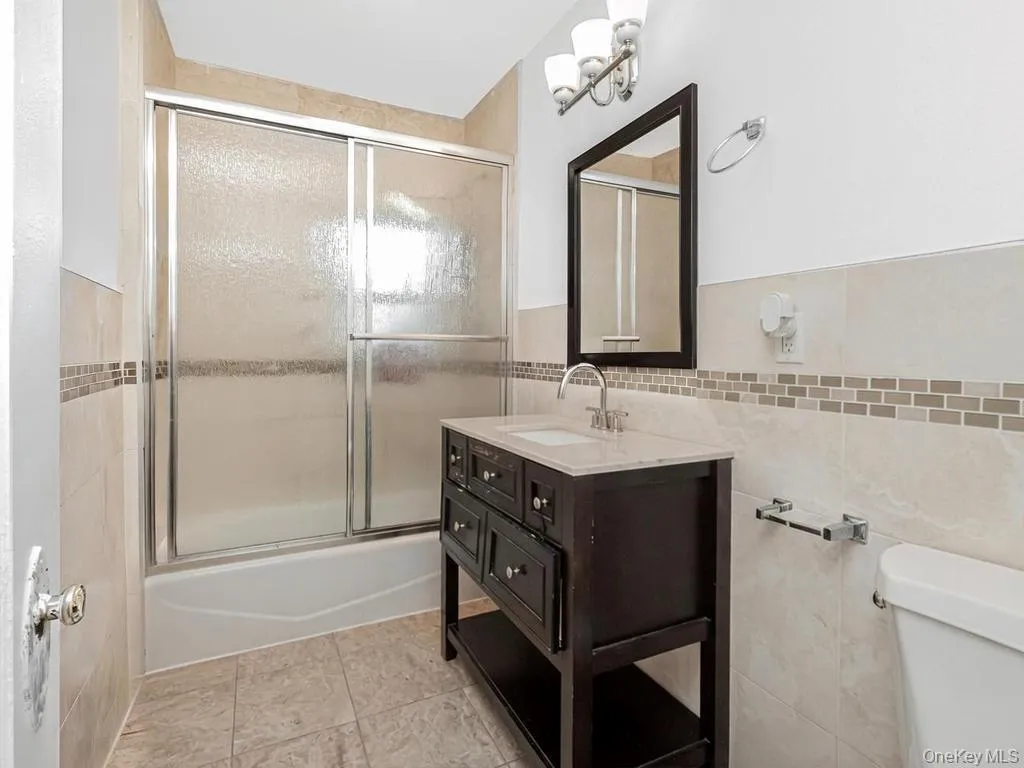 265 Park Hill Avenue, Yonkers, NY, 8 Bedrooms Bedrooms, 10 Rooms Rooms,5 BathroomsBathrooms,Residential,For Rent,Park Hill,0,1013494 265 Park Hill Avenue, Yonkers, NY, 8 Bedrooms Bedrooms, 10 Rooms Rooms,5 BathroomsBathrooms,Residential,For Rent,Park Hill,0,1013494