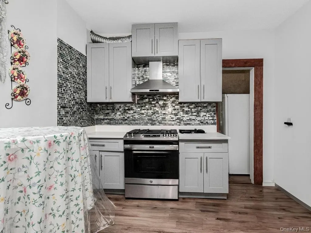 265 Park Hill Avenue, Yonkers, NY, 8 Bedrooms Bedrooms, 10 Rooms Rooms,5 BathroomsBathrooms,Residential,For Rent,Park Hill,0,1013494 265 Park Hill Avenue, Yonkers, NY, 8 Bedrooms Bedrooms, 10 Rooms Rooms,5 BathroomsBathrooms,Residential,For Rent,Park Hill,0,1013494