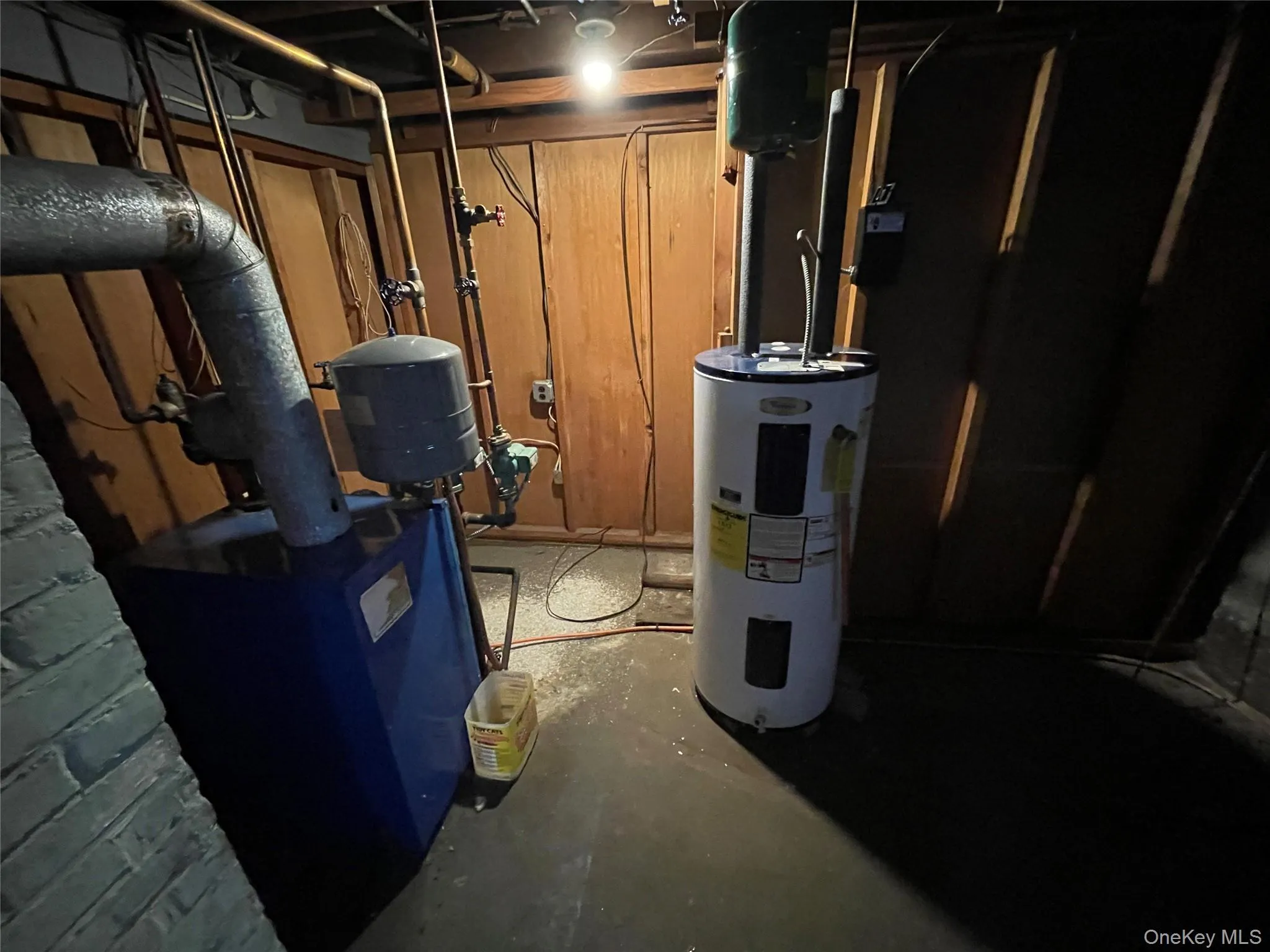 185 Seward Street, West Babylon, NY, 3 Bedrooms Bedrooms, 6 Rooms Rooms,2 BathroomsBathrooms,Residential,For Rent,Seward,0,1013498 185 Seward Street, West Babylon, NY, 3 Bedrooms Bedrooms, 6 Rooms Rooms,2 BathroomsBathrooms,Residential,For Rent,Seward,0,1013498