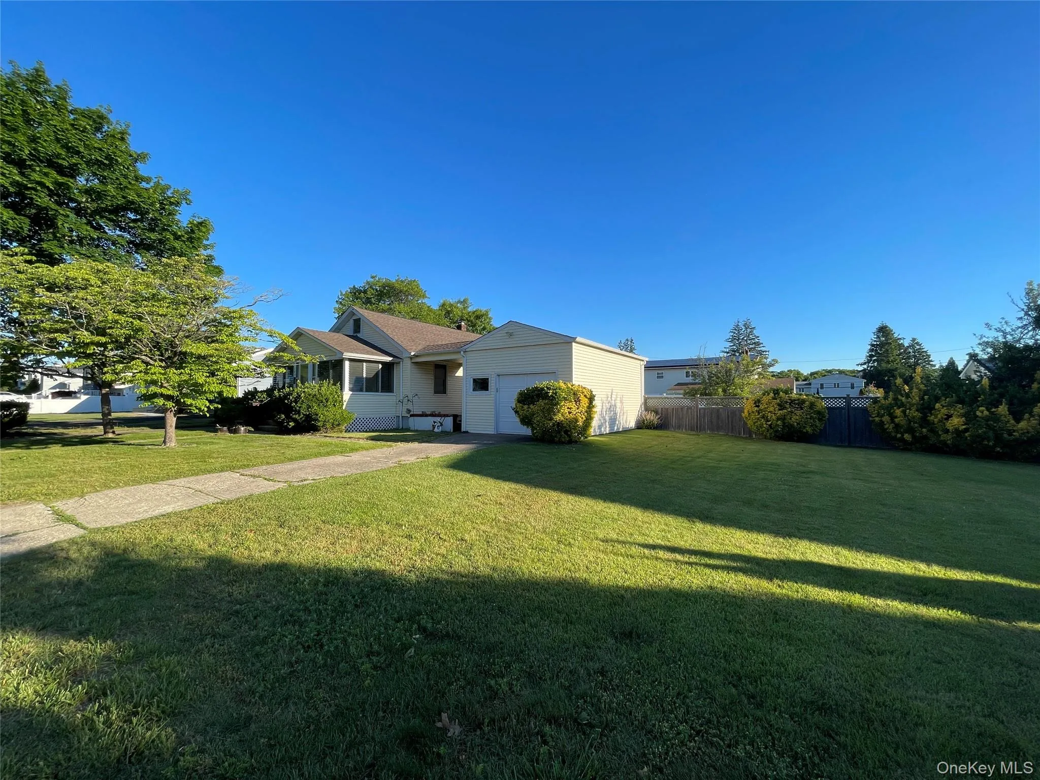185 Seward Street, West Babylon, NY, 3 Bedrooms Bedrooms, 6 Rooms Rooms,2 BathroomsBathrooms,Residential,For Rent,Seward,0,1013498 185 Seward Street, West Babylon, NY, 3 Bedrooms Bedrooms, 6 Rooms Rooms,2 BathroomsBathrooms,Residential,For Rent,Seward,0,1013498