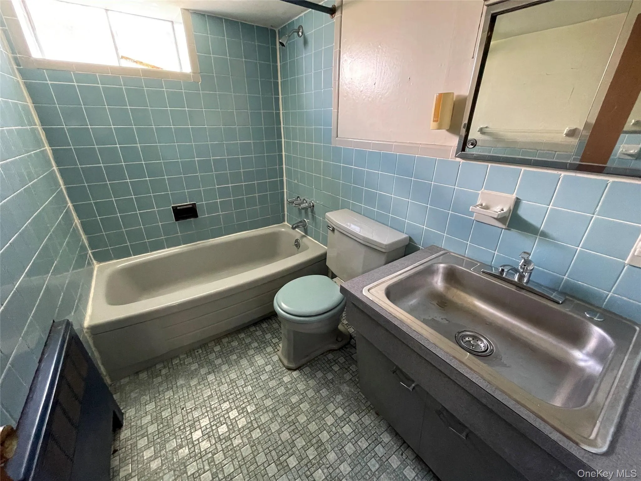185 Seward Street, West Babylon, NY, 3 Bedrooms Bedrooms, 6 Rooms Rooms,2 BathroomsBathrooms,Residential,For Rent,Seward,0,1013498 185 Seward Street, West Babylon, NY, 3 Bedrooms Bedrooms, 6 Rooms Rooms,2 BathroomsBathrooms,Residential,For Rent,Seward,0,1013498