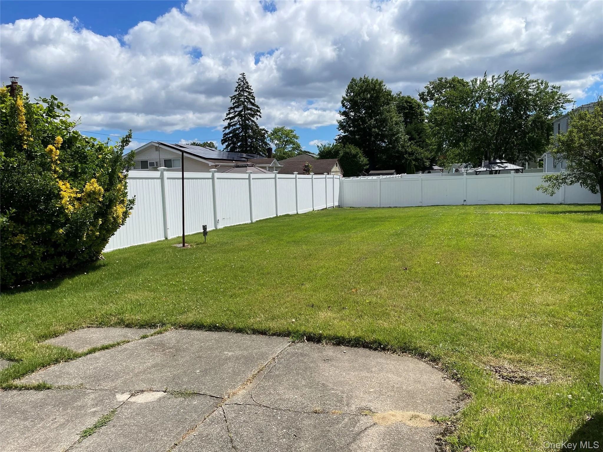 185 Seward Street, West Babylon, NY, 3 Bedrooms Bedrooms, 6 Rooms Rooms,2 BathroomsBathrooms,Residential,For Rent,Seward,0,1013498 185 Seward Street, West Babylon, NY, 3 Bedrooms Bedrooms, 6 Rooms Rooms,2 BathroomsBathrooms,Residential,For Rent,Seward,0,1013498