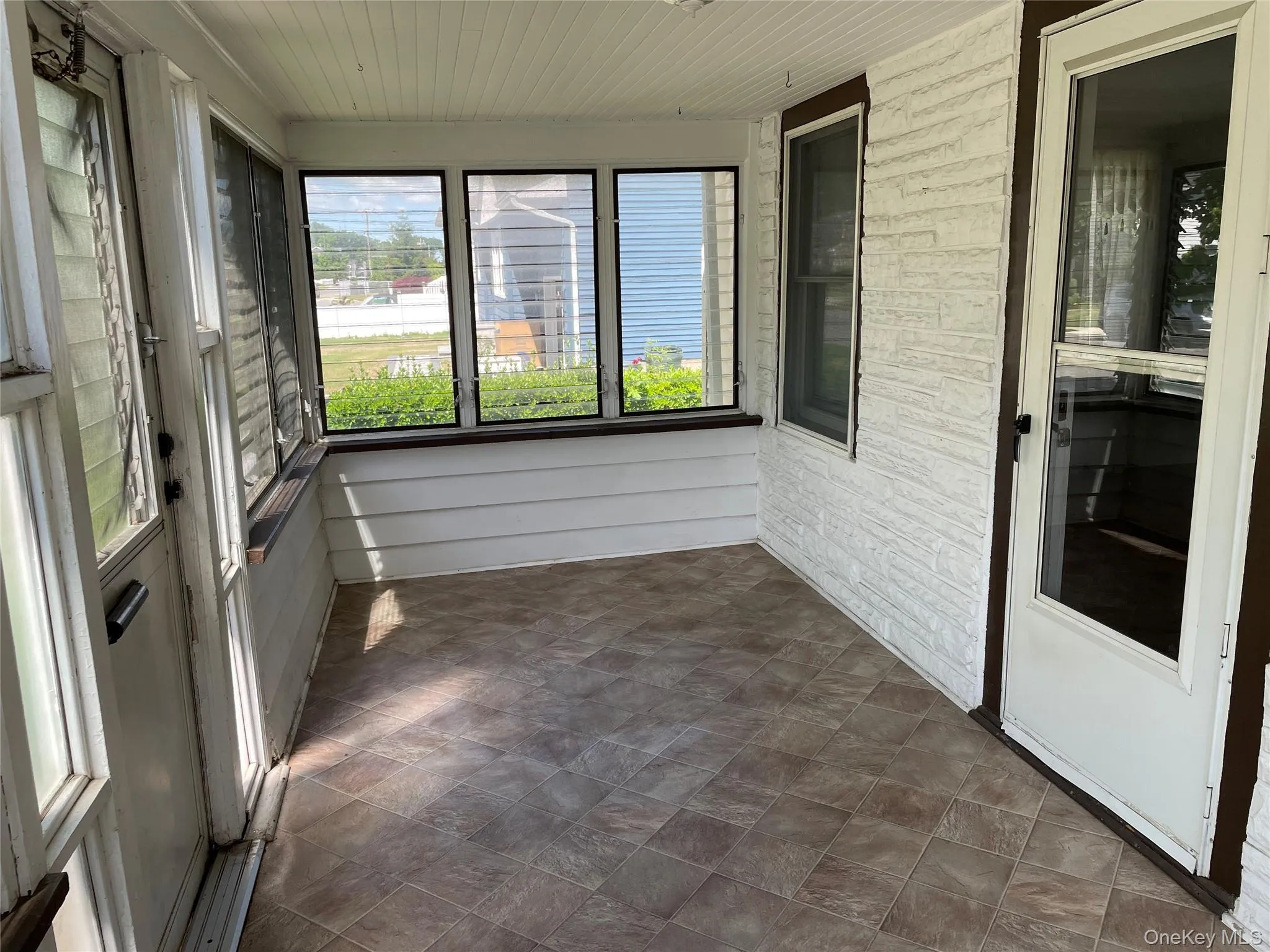 185 Seward Street, West Babylon, NY, 3 Bedrooms Bedrooms, 6 Rooms Rooms,2 BathroomsBathrooms,Residential,For Rent,Seward,0,1013498 185 Seward Street, West Babylon, NY, 3 Bedrooms Bedrooms, 6 Rooms Rooms,2 BathroomsBathrooms,Residential,For Rent,Seward,0,1013498
