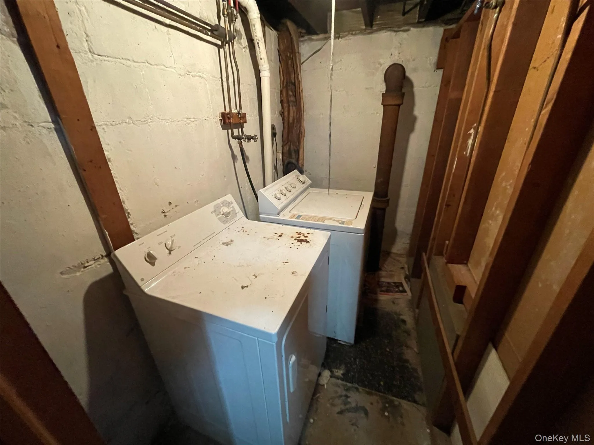 185 Seward Street, West Babylon, NY, 3 Bedrooms Bedrooms, 6 Rooms Rooms,2 BathroomsBathrooms,Residential,For Rent,Seward,0,1013498 185 Seward Street, West Babylon, NY, 3 Bedrooms Bedrooms, 6 Rooms Rooms,2 BathroomsBathrooms,Residential,For Rent,Seward,0,1013498