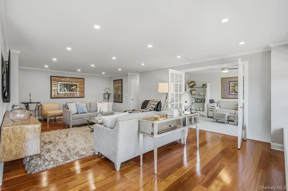 166-25 Powells Cove Boulevard, New York, NY, 2 Bedrooms Bedrooms, 5 Rooms Rooms,2 BathroomsBathrooms,Residential,For Rent,Powells Cove,0,1013499 166-25 Powells Cove Boulevard, New York, NY, 2 Bedrooms Bedrooms, 5 Rooms Rooms,2 BathroomsBathrooms,Residential,For Rent,Powells Cove,0,1013499