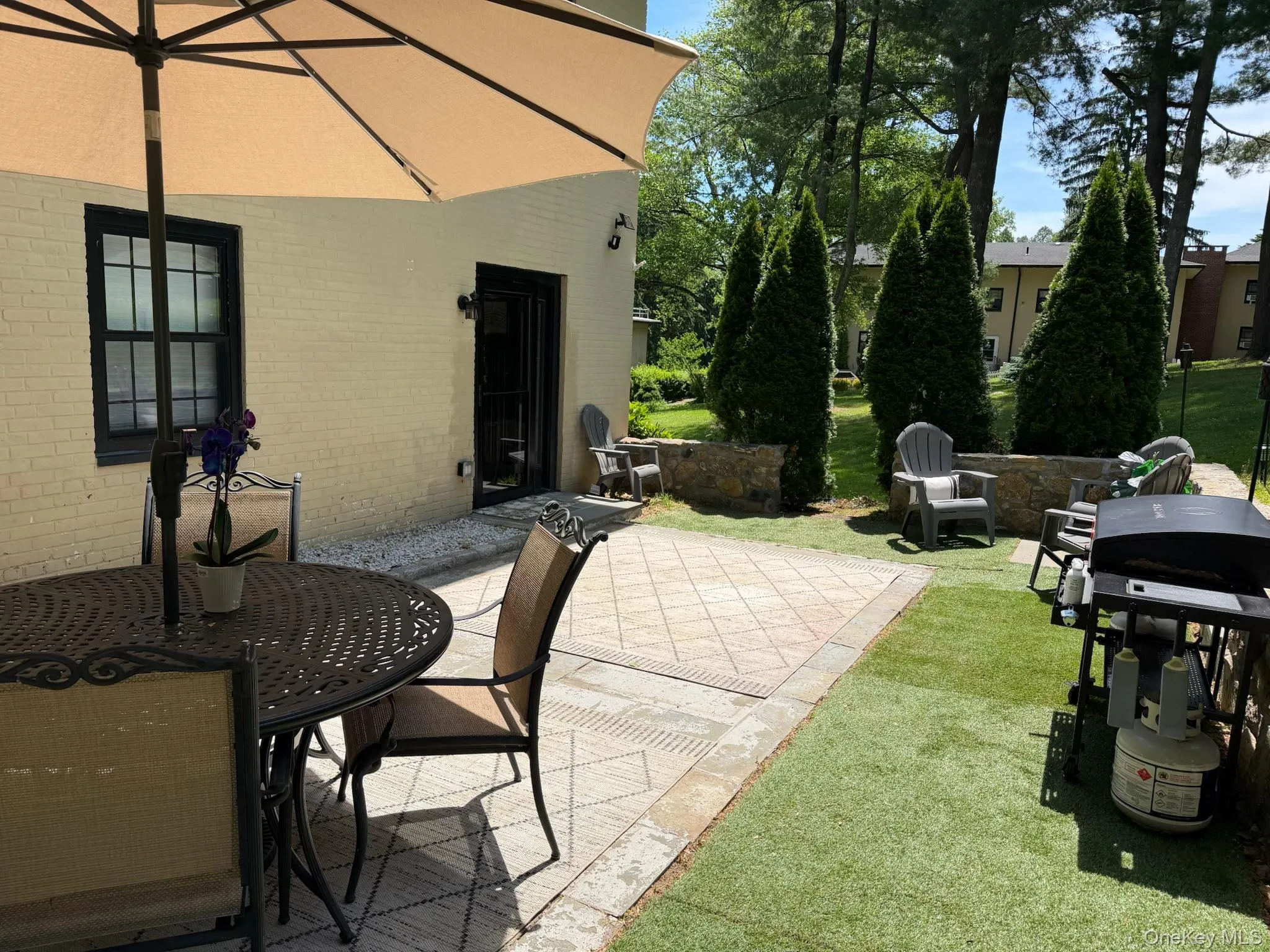 1271 California Road, Eastchester, NY, 2 Bedrooms Bedrooms, 4 Rooms Rooms,1 BathroomBathrooms,Residential,For Rent,California,0,1013500 1271 California Road, Eastchester, NY, 2 Bedrooms Bedrooms, 4 Rooms Rooms,1 BathroomBathrooms,Residential,For Rent,California,0,1013500