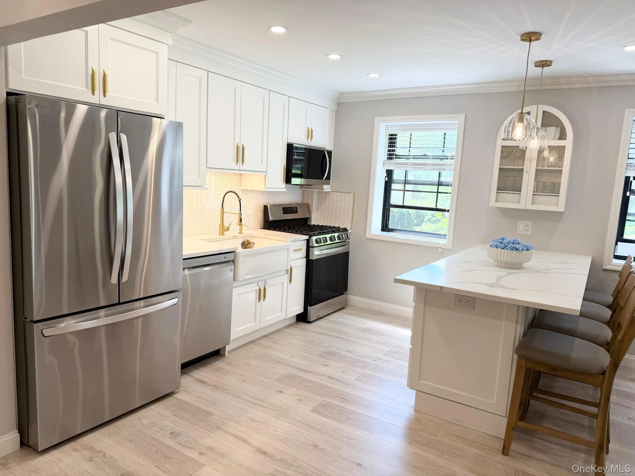 1271 California Road, Eastchester, NY, 2 Bedrooms Bedrooms, 4 Rooms Rooms,1 BathroomBathrooms,Residential,For Rent,California,0,1013500 1271 California Road, Eastchester, NY, 2 Bedrooms Bedrooms, 4 Rooms Rooms,1 BathroomBathrooms,Residential,For Rent,California,0,1013500