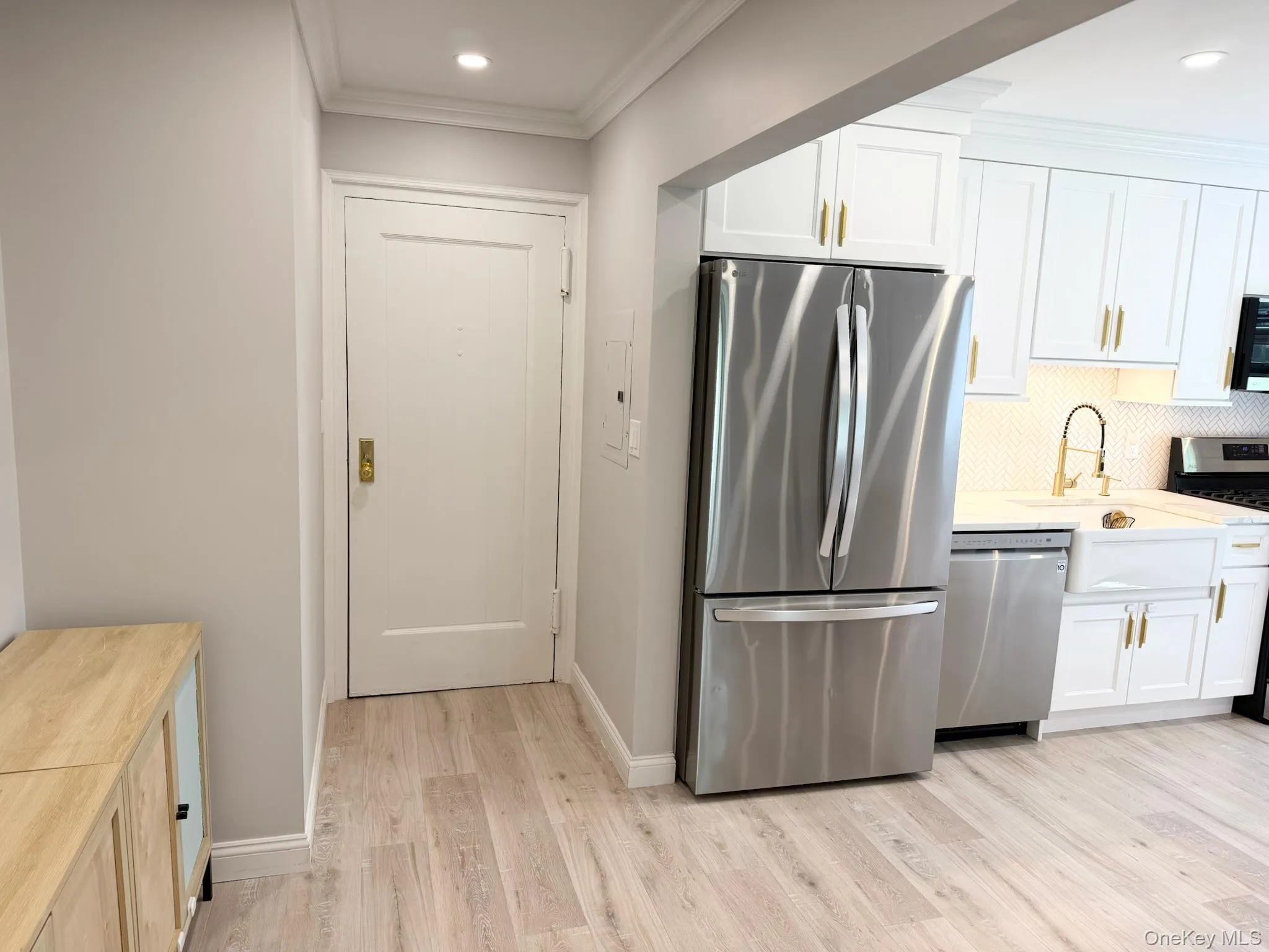 1271 California Road, Eastchester, NY, 2 Bedrooms Bedrooms, 4 Rooms Rooms,1 BathroomBathrooms,Residential,For Rent,California,0,1013500 1271 California Road, Eastchester, NY, 2 Bedrooms Bedrooms, 4 Rooms Rooms,1 BathroomBathrooms,Residential,For Rent,California,0,1013500