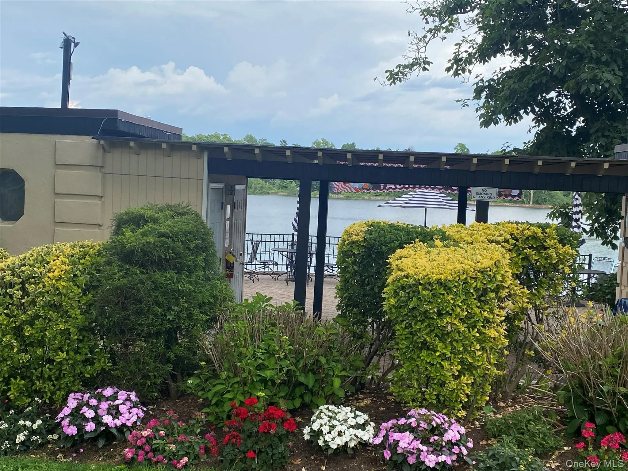 1271 California Road, Eastchester, NY, 2 Bedrooms Bedrooms, 4 Rooms Rooms,1 BathroomBathrooms,Residential,For Rent,California,0,1013500 1271 California Road, Eastchester, NY, 2 Bedrooms Bedrooms, 4 Rooms Rooms,1 BathroomBathrooms,Residential,For Rent,California,0,1013500