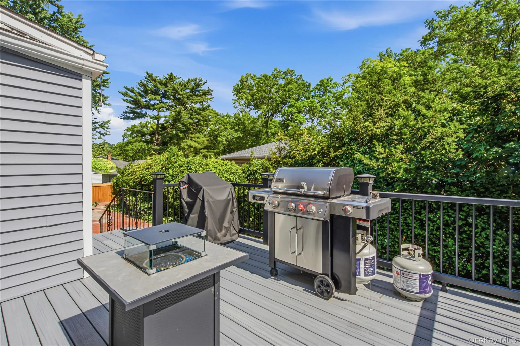 186 Stratford, North Hempstead, NY, 5 Bedrooms Bedrooms, 9 Rooms Rooms,3 BathroomsBathrooms,Residential,For Rent,Stratford,0,1013501 186 Stratford, North Hempstead, NY, 5 Bedrooms Bedrooms, 9 Rooms Rooms,3 BathroomsBathrooms,Residential,For Rent,Stratford,0,1013501