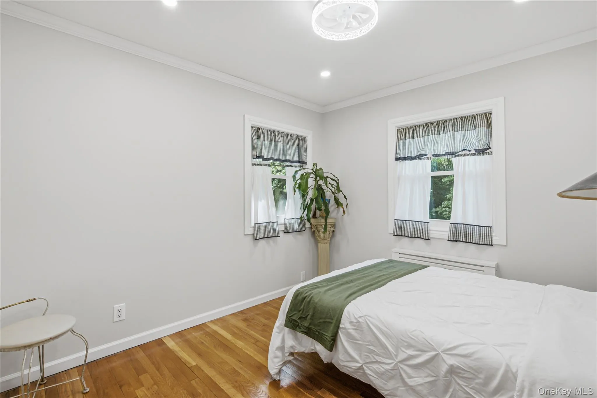 186 Stratford, North Hempstead, NY, 5 Bedrooms Bedrooms, 9 Rooms Rooms,3 BathroomsBathrooms,Residential,For Rent,Stratford,0,1013501 186 Stratford, North Hempstead, NY, 5 Bedrooms Bedrooms, 9 Rooms Rooms,3 BathroomsBathrooms,Residential,For Rent,Stratford,0,1013501