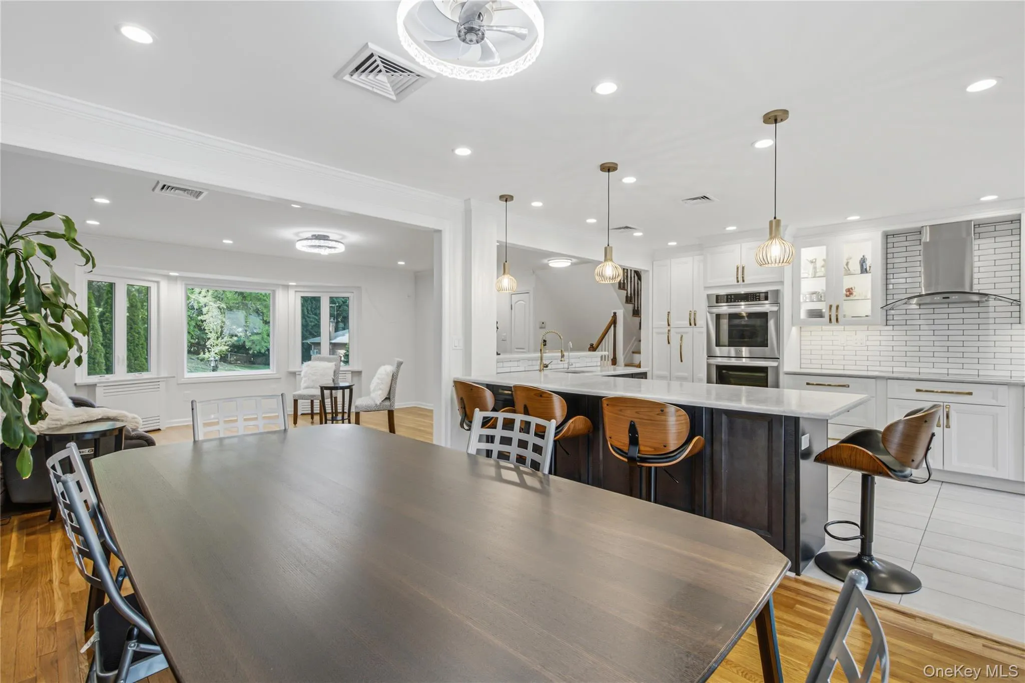 186 Stratford, North Hempstead, NY, 5 Bedrooms Bedrooms, 9 Rooms Rooms,3 BathroomsBathrooms,Residential,For Rent,Stratford,0,1013501 186 Stratford, North Hempstead, NY, 5 Bedrooms Bedrooms, 9 Rooms Rooms,3 BathroomsBathrooms,Residential,For Rent,Stratford,0,1013501