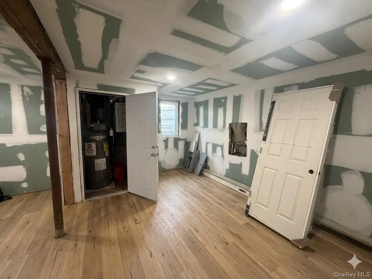 354 Easton Street, Islip, NY, 5 Bedrooms Bedrooms, 7 Rooms Rooms,3 BathroomsBathrooms,Residential,For Rent,Easton,0,1013503 354 Easton Street, Islip, NY, 5 Bedrooms Bedrooms, 7 Rooms Rooms,3 BathroomsBathrooms,Residential,For Rent,Easton,0,1013503
