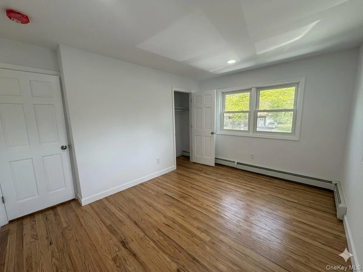 354 Easton Street, Islip, NY, 5 Bedrooms Bedrooms, 7 Rooms Rooms,3 BathroomsBathrooms,Residential,For Rent,Easton,0,1013503 354 Easton Street, Islip, NY, 5 Bedrooms Bedrooms, 7 Rooms Rooms,3 BathroomsBathrooms,Residential,For Rent,Easton,0,1013503