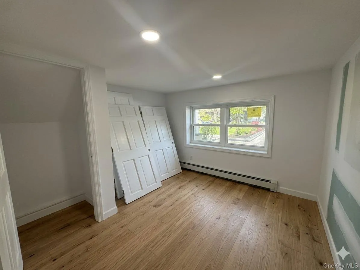 354 Easton Street, Islip, NY, 5 Bedrooms Bedrooms, 7 Rooms Rooms,3 BathroomsBathrooms,Residential,For Rent,Easton,0,1013503 354 Easton Street, Islip, NY, 5 Bedrooms Bedrooms, 7 Rooms Rooms,3 BathroomsBathrooms,Residential,For Rent,Easton,0,1013503