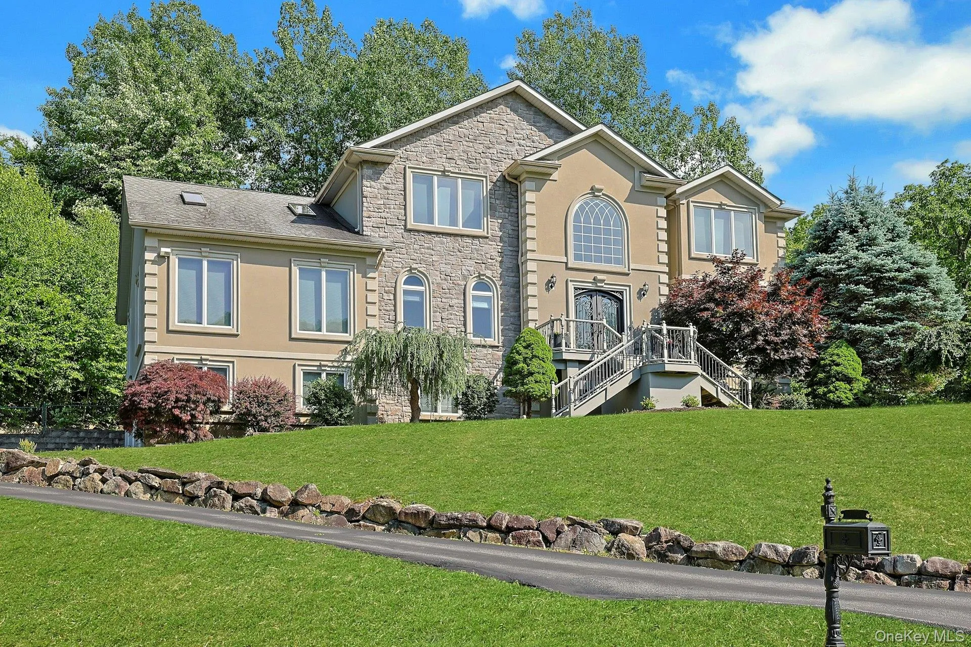 6 Cheesecote Lane, Haverstraw, NY, 5 Bedrooms Bedrooms, 8 Rooms Rooms,3 BathroomsBathrooms,Residential,For Rent,Cheesecote,0,1013506 6 Cheesecote Lane, Haverstraw, NY, 5 Bedrooms Bedrooms, 8 Rooms Rooms,3 BathroomsBathrooms,Residential,For Rent,Cheesecote,0,1013506
