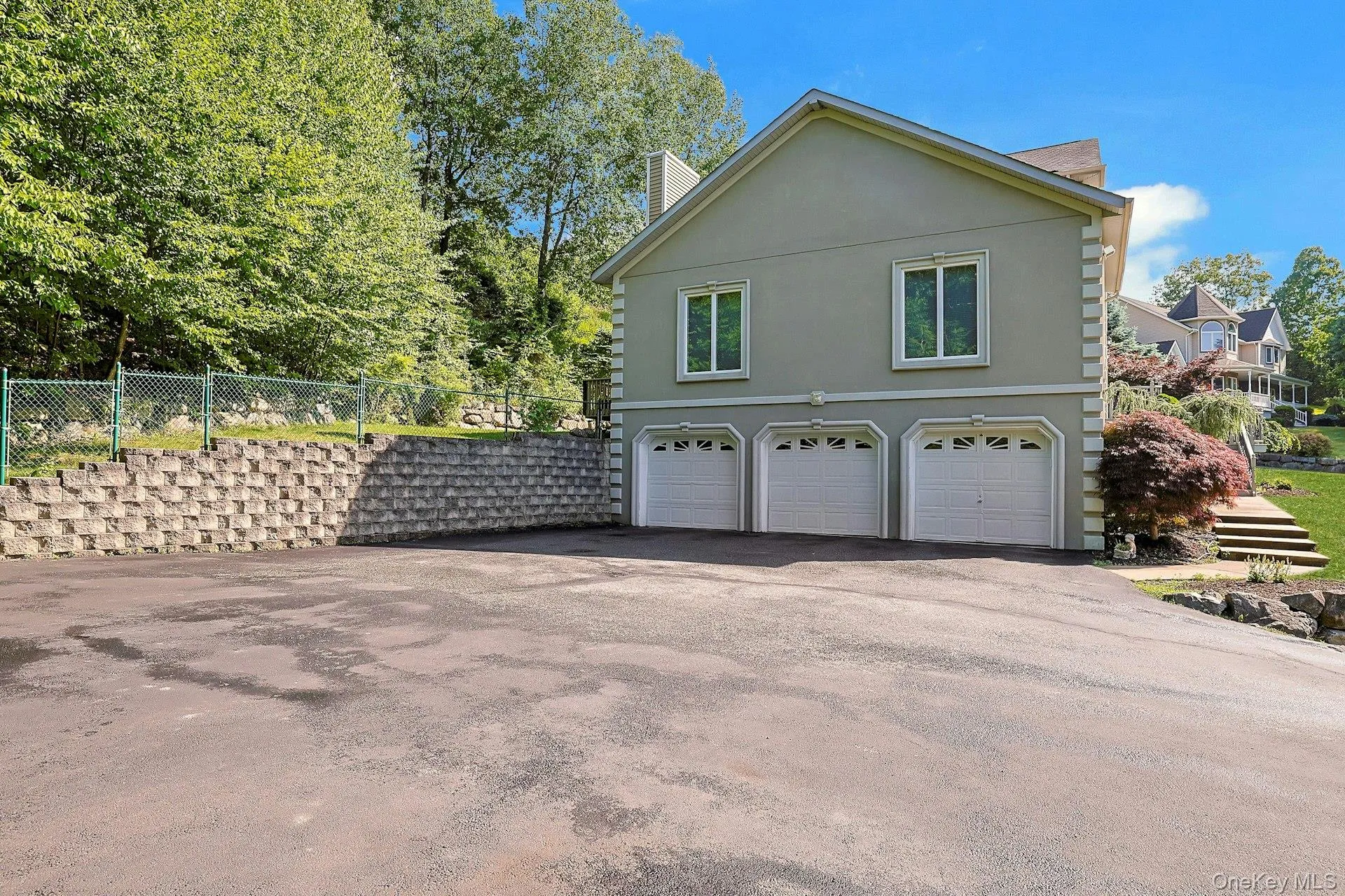 6 Cheesecote Lane, Haverstraw, NY, 5 Bedrooms Bedrooms, 8 Rooms Rooms,3 BathroomsBathrooms,Residential,For Rent,Cheesecote,0,1013506 6 Cheesecote Lane, Haverstraw, NY, 5 Bedrooms Bedrooms, 8 Rooms Rooms,3 BathroomsBathrooms,Residential,For Rent,Cheesecote,0,1013506