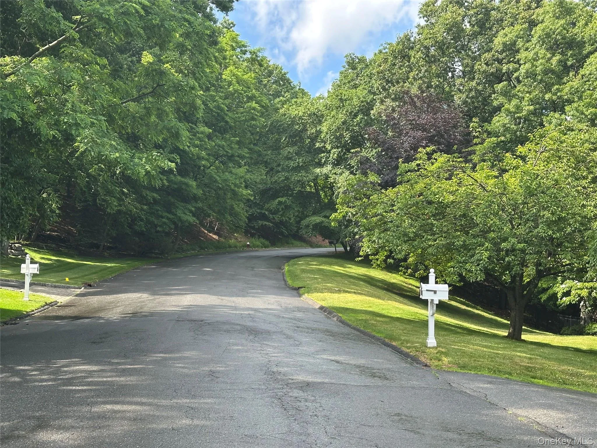 6 Cheesecote Lane, Haverstraw, NY, 5 Bedrooms Bedrooms, 8 Rooms Rooms,3 BathroomsBathrooms,Residential,For Rent,Cheesecote,0,1013506 6 Cheesecote Lane, Haverstraw, NY, 5 Bedrooms Bedrooms, 8 Rooms Rooms,3 BathroomsBathrooms,Residential,For Rent,Cheesecote,0,1013506