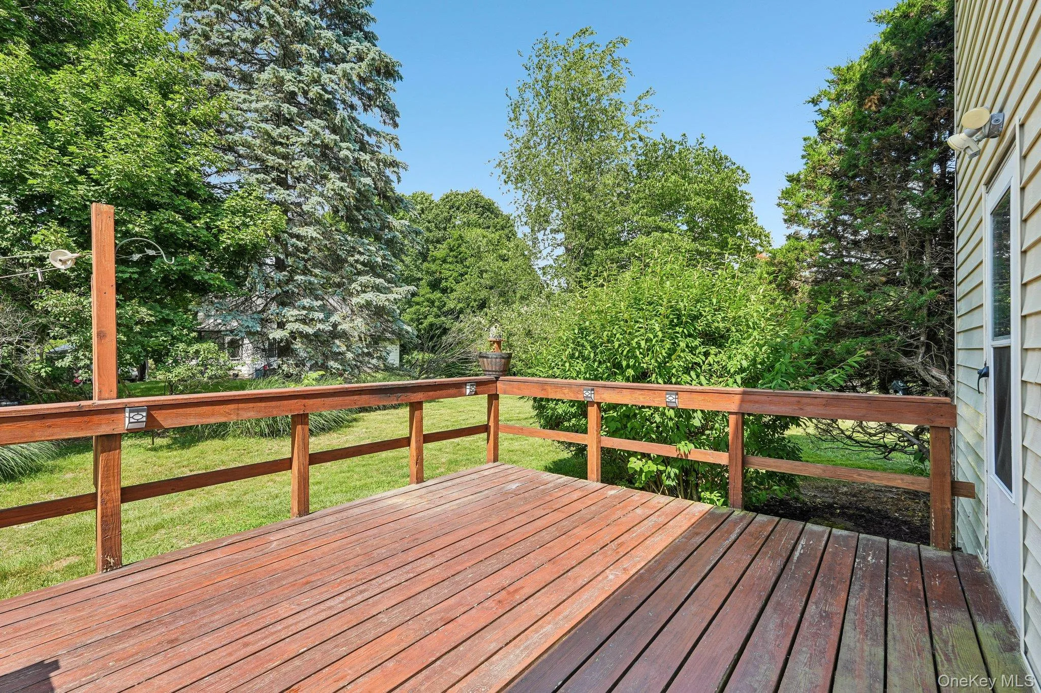 Plenty of space on the private deck. Plenty of space on the private deck.