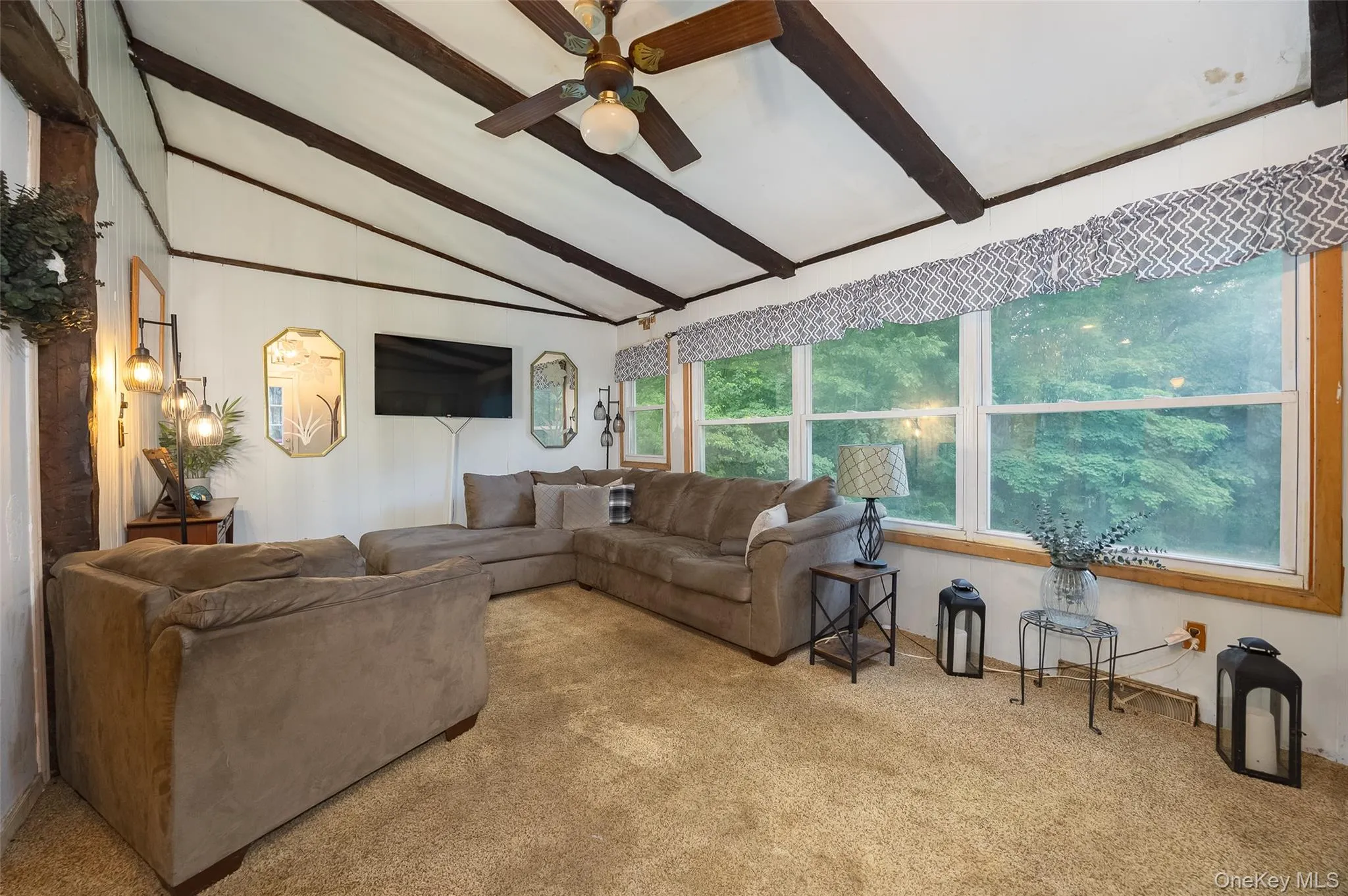 24 Dutchess Hill Road, Hyde Park, NY, 4 Bedrooms Bedrooms, 8 Rooms Rooms,1 BathroomBathrooms,Residential,For Rent,Dutchess Hill,0,KEY1013508 24 Dutchess Hill Road, Hyde Park, NY, 4 Bedrooms Bedrooms, 8 Rooms Rooms,1 BathroomBathrooms,Residential,For Rent,Dutchess Hill,0,KEY1013508