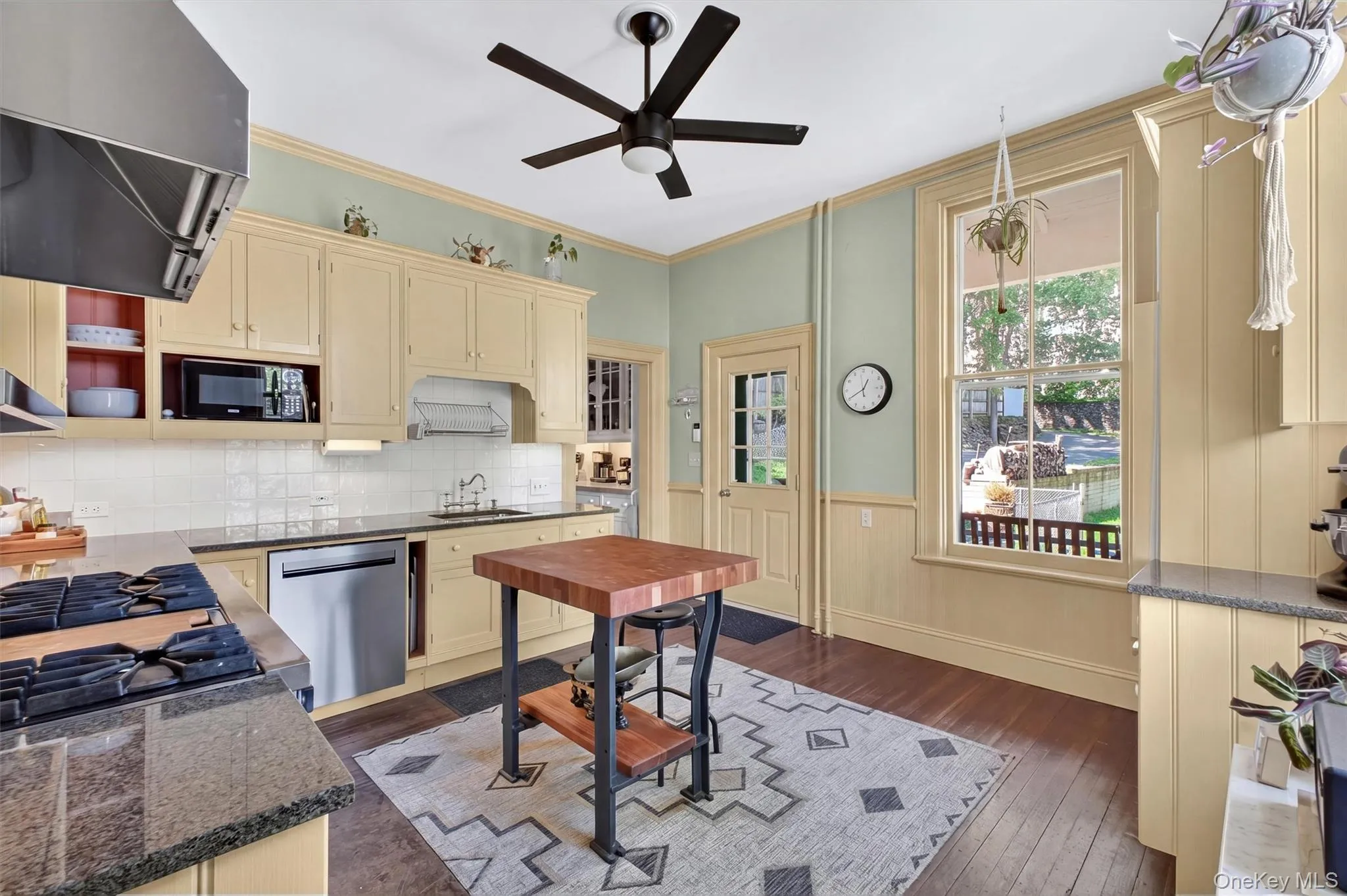 130 Depew Street, Peekskill, NY, 4 Bedrooms Bedrooms, 8 Rooms Rooms,4 BathroomsBathrooms,Residential Lease,For Rent,Depew,0,1013510 130 Depew Street, Peekskill, NY, 4 Bedrooms Bedrooms, 8 Rooms Rooms,4 BathroomsBathrooms,Residential Lease,For Rent,Depew,0,1013510
