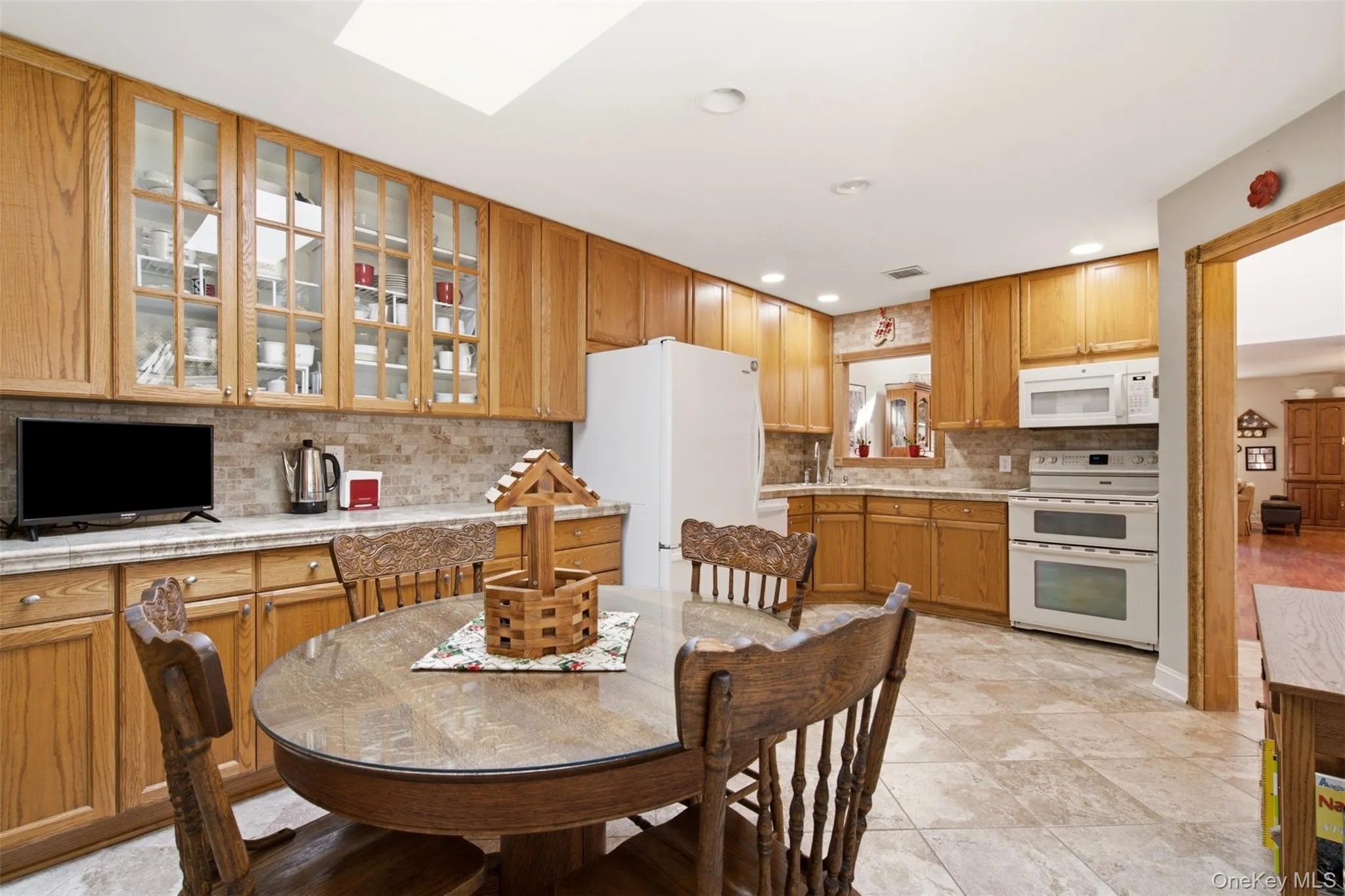 128 Scarlett Drive, Smithtown, NY, 3 Bedrooms Bedrooms, 7 Rooms Rooms,2 BathroomsBathrooms,Residential,For Rent,Scarlett,0,KEY1013513 128 Scarlett Drive, Smithtown, NY, 3 Bedrooms Bedrooms, 7 Rooms Rooms,2 BathroomsBathrooms,Residential,For Rent,Scarlett,0,KEY1013513
