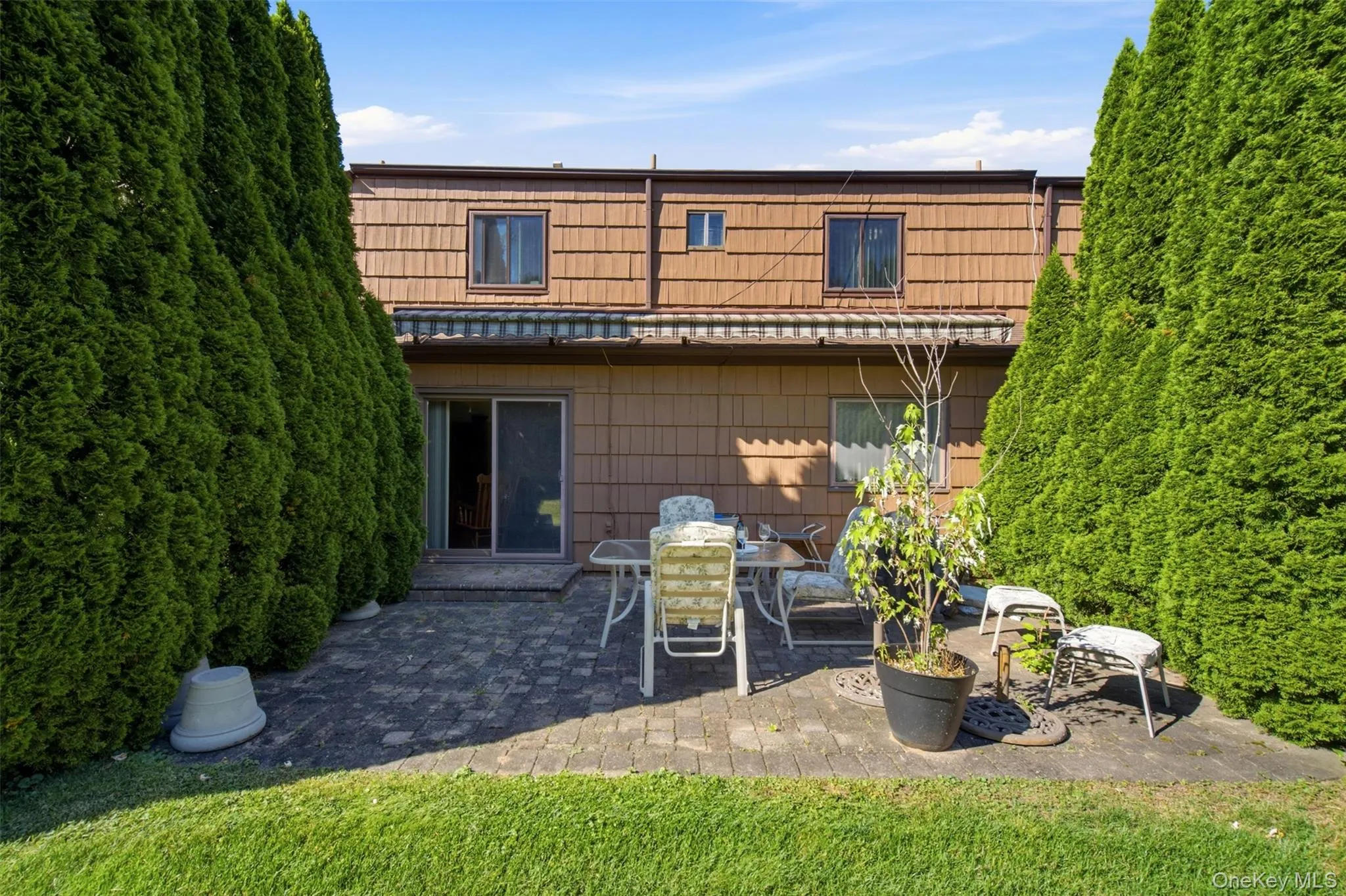 Emerald Green Arborvitae provide natural privacy. Emerald Green Arborvitae provide natural privacy.