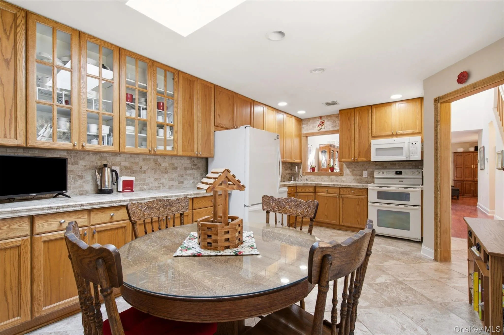 128 Scarlett Drive, Smithtown, NY, 3 Bedrooms Bedrooms, 7 Rooms Rooms,2 BathroomsBathrooms,Residential,For Rent,Scarlett,0,KEY1013513 128 Scarlett Drive, Smithtown, NY, 3 Bedrooms Bedrooms, 7 Rooms Rooms,2 BathroomsBathrooms,Residential,For Rent,Scarlett,0,KEY1013513