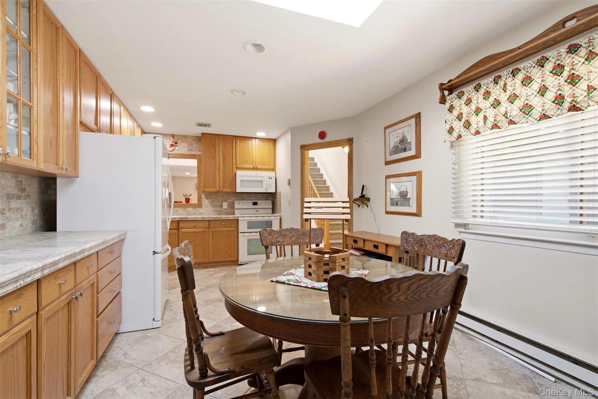128 Scarlett Drive, Smithtown, NY, 3 Bedrooms Bedrooms, 7 Rooms Rooms,2 BathroomsBathrooms,Residential,For Rent,Scarlett,0,KEY1013513 128 Scarlett Drive, Smithtown, NY, 3 Bedrooms Bedrooms, 7 Rooms Rooms,2 BathroomsBathrooms,Residential,For Rent,Scarlett,0,KEY1013513