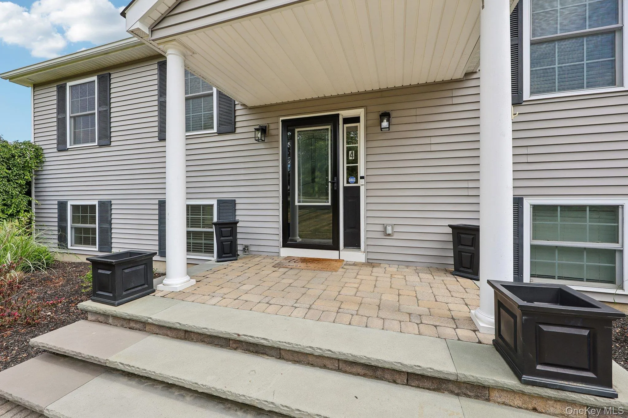 4 Lira Street, Newburgh (town), NY, 3 Bedrooms Bedrooms, 7 Rooms Rooms,3 BathroomsBathrooms,Residential,For Rent,Lira,0,1013514 4 Lira Street, Newburgh (town), NY, 3 Bedrooms Bedrooms, 7 Rooms Rooms,3 BathroomsBathrooms,Residential,For Rent,Lira,0,1013514
