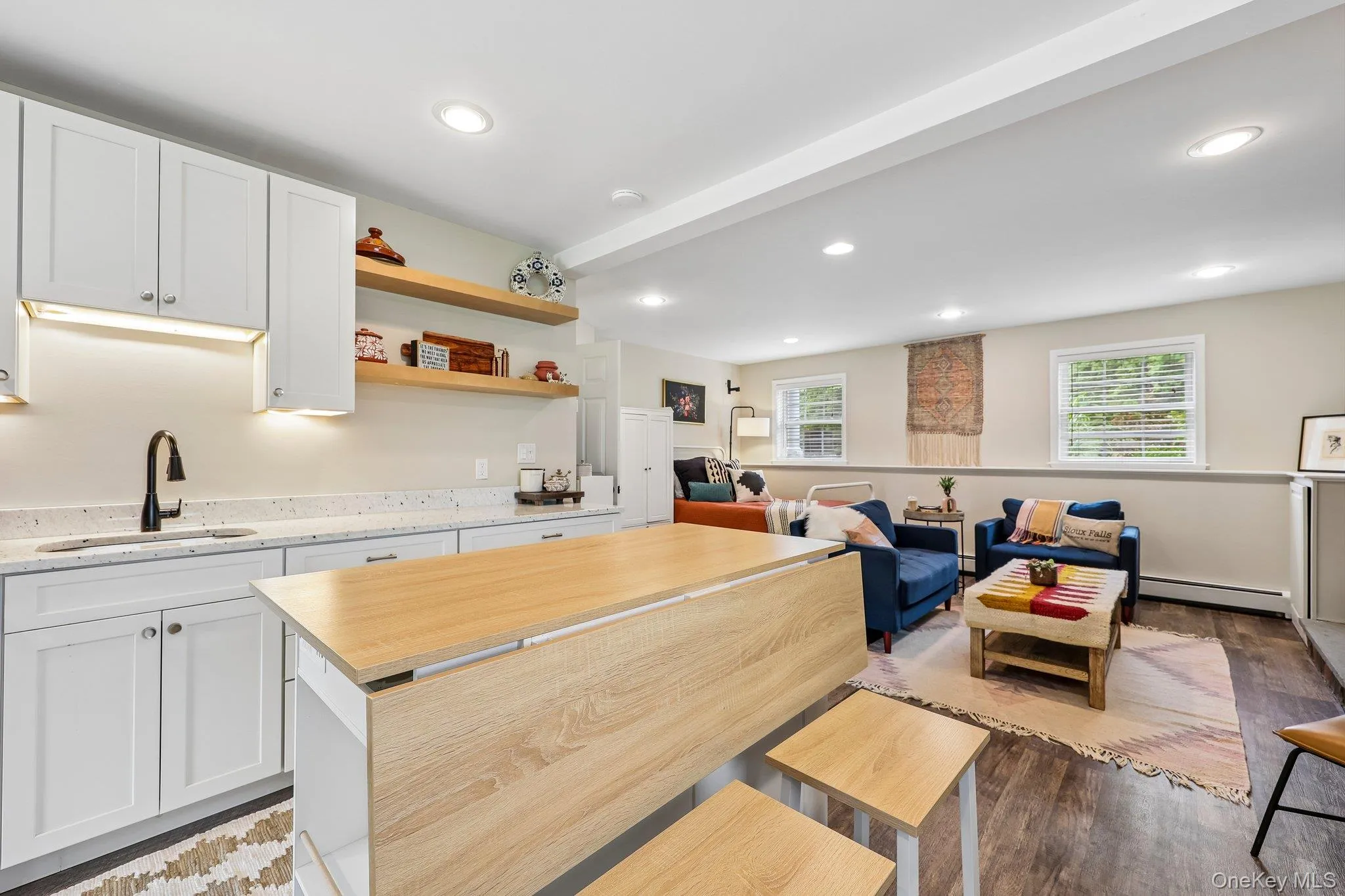 4 Lira Street, Newburgh (town), NY, 3 Bedrooms Bedrooms, 7 Rooms Rooms,3 BathroomsBathrooms,Residential,For Rent,Lira,0,1013514 4 Lira Street, Newburgh (town), NY, 3 Bedrooms Bedrooms, 7 Rooms Rooms,3 BathroomsBathrooms,Residential,For Rent,Lira,0,1013514