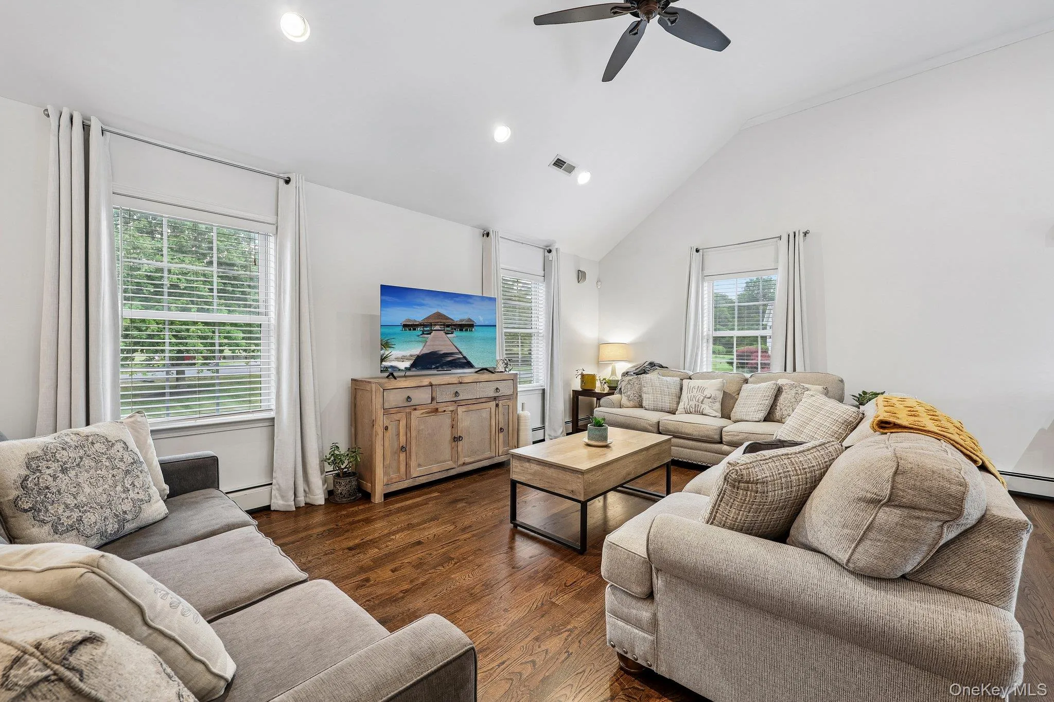 4 Lira Street, Newburgh (town), NY, 3 Bedrooms Bedrooms, 7 Rooms Rooms,3 BathroomsBathrooms,Residential,For Rent,Lira,0,1013514 4 Lira Street, Newburgh (town), NY, 3 Bedrooms Bedrooms, 7 Rooms Rooms,3 BathroomsBathrooms,Residential,For Rent,Lira,0,1013514