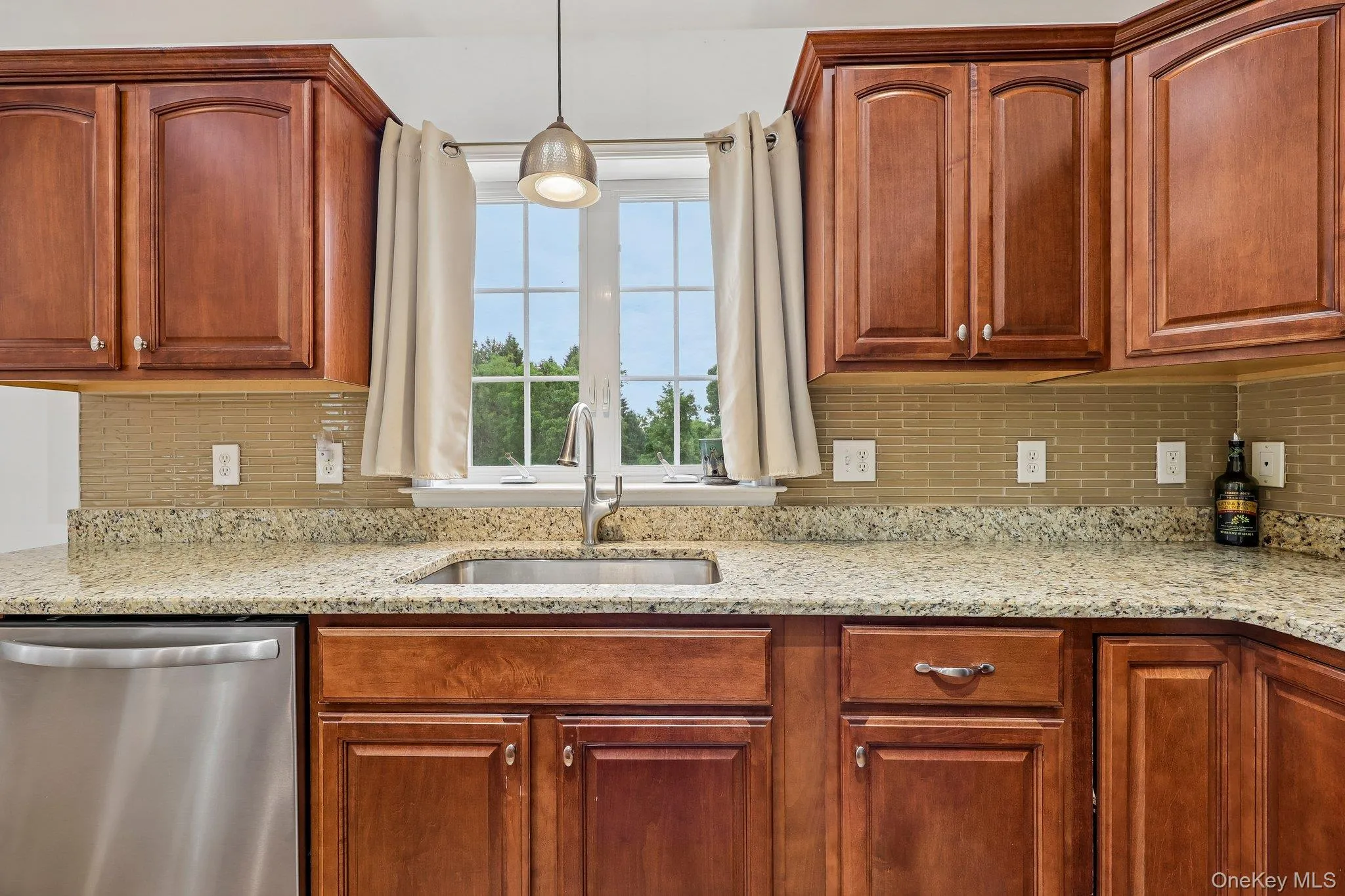 4 Lira Street, Newburgh (town), NY, 3 Bedrooms Bedrooms, 7 Rooms Rooms,3 BathroomsBathrooms,Residential,For Rent,Lira,0,1013514 4 Lira Street, Newburgh (town), NY, 3 Bedrooms Bedrooms, 7 Rooms Rooms,3 BathroomsBathrooms,Residential,For Rent,Lira,0,1013514