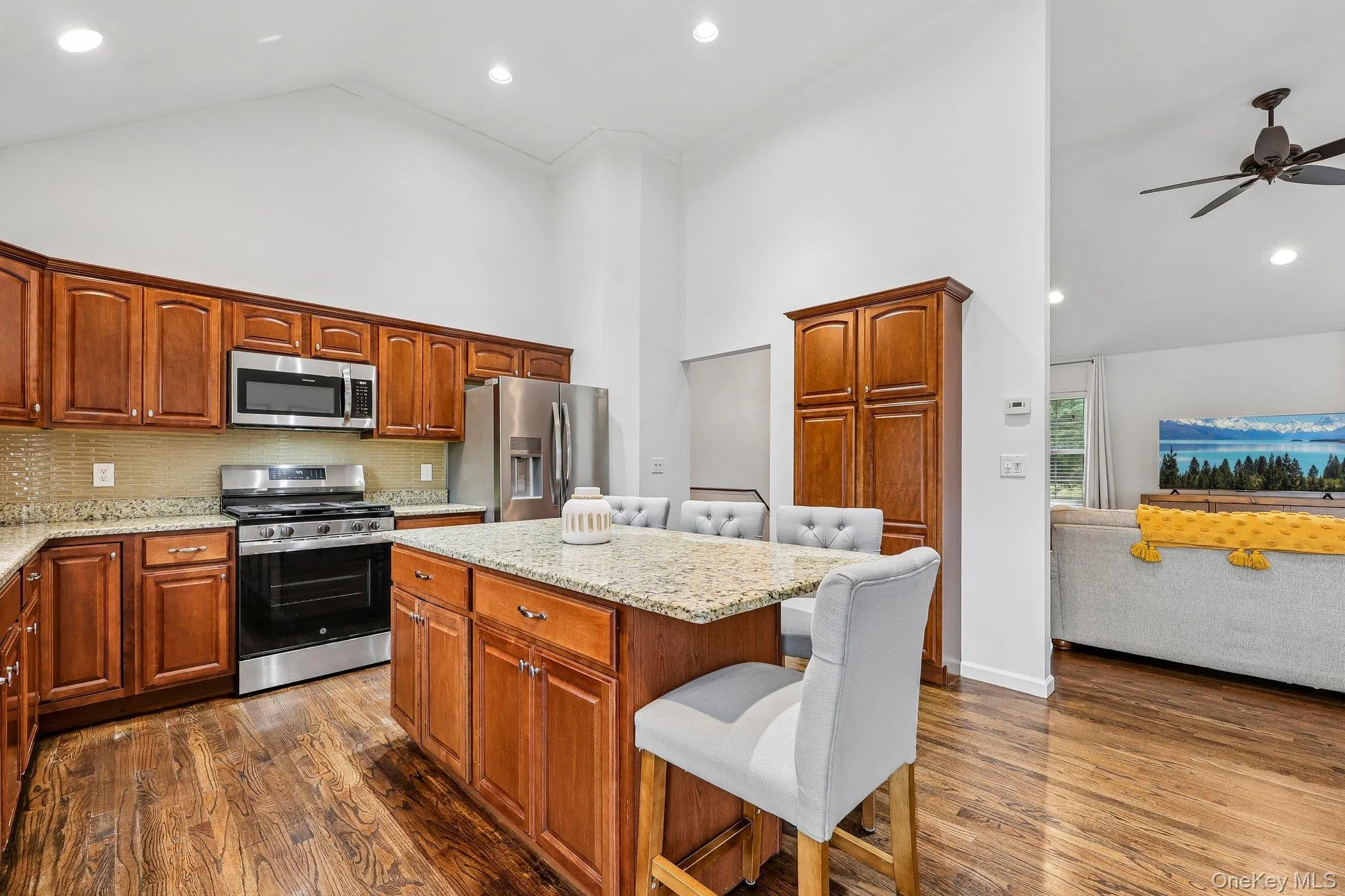 4 Lira Street, Newburgh (town), NY, 3 Bedrooms Bedrooms, 7 Rooms Rooms,3 BathroomsBathrooms,Residential,For Rent,Lira,0,1013514 4 Lira Street, Newburgh (town), NY, 3 Bedrooms Bedrooms, 7 Rooms Rooms,3 BathroomsBathrooms,Residential,For Rent,Lira,0,1013514
