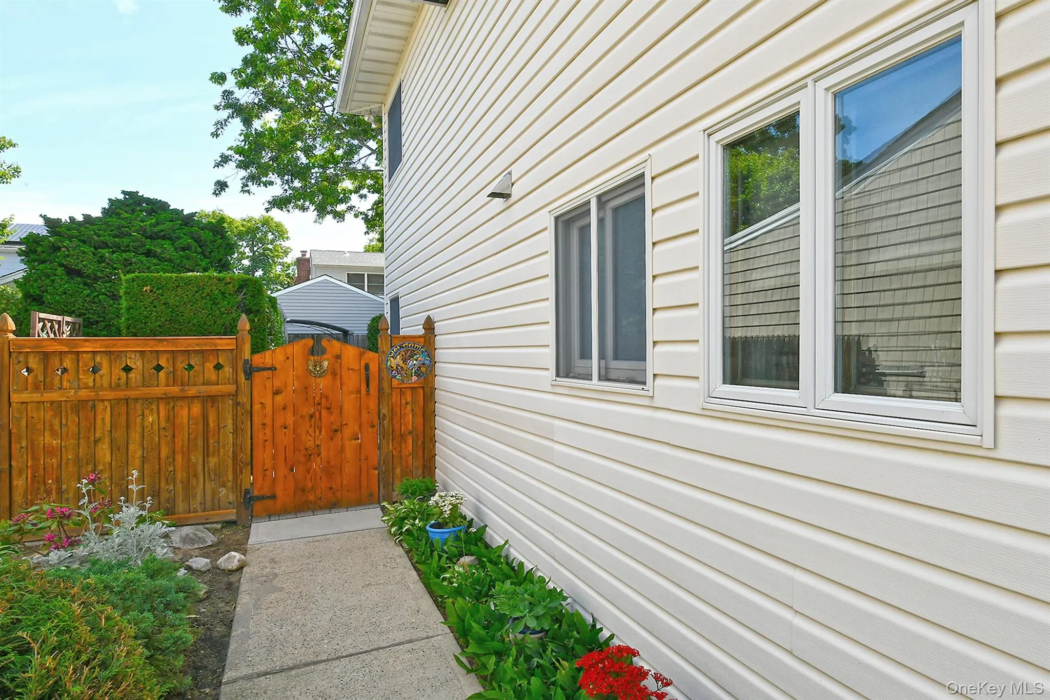 1989 Charles Street, Hempstead, NY, 5 Bedrooms Bedrooms, 9 Rooms Rooms,2 BathroomsBathrooms,Residential,For Rent,Charles,0,1013515 1989 Charles Street, Hempstead, NY, 5 Bedrooms Bedrooms, 9 Rooms Rooms,2 BathroomsBathrooms,Residential,For Rent,Charles,0,1013515
