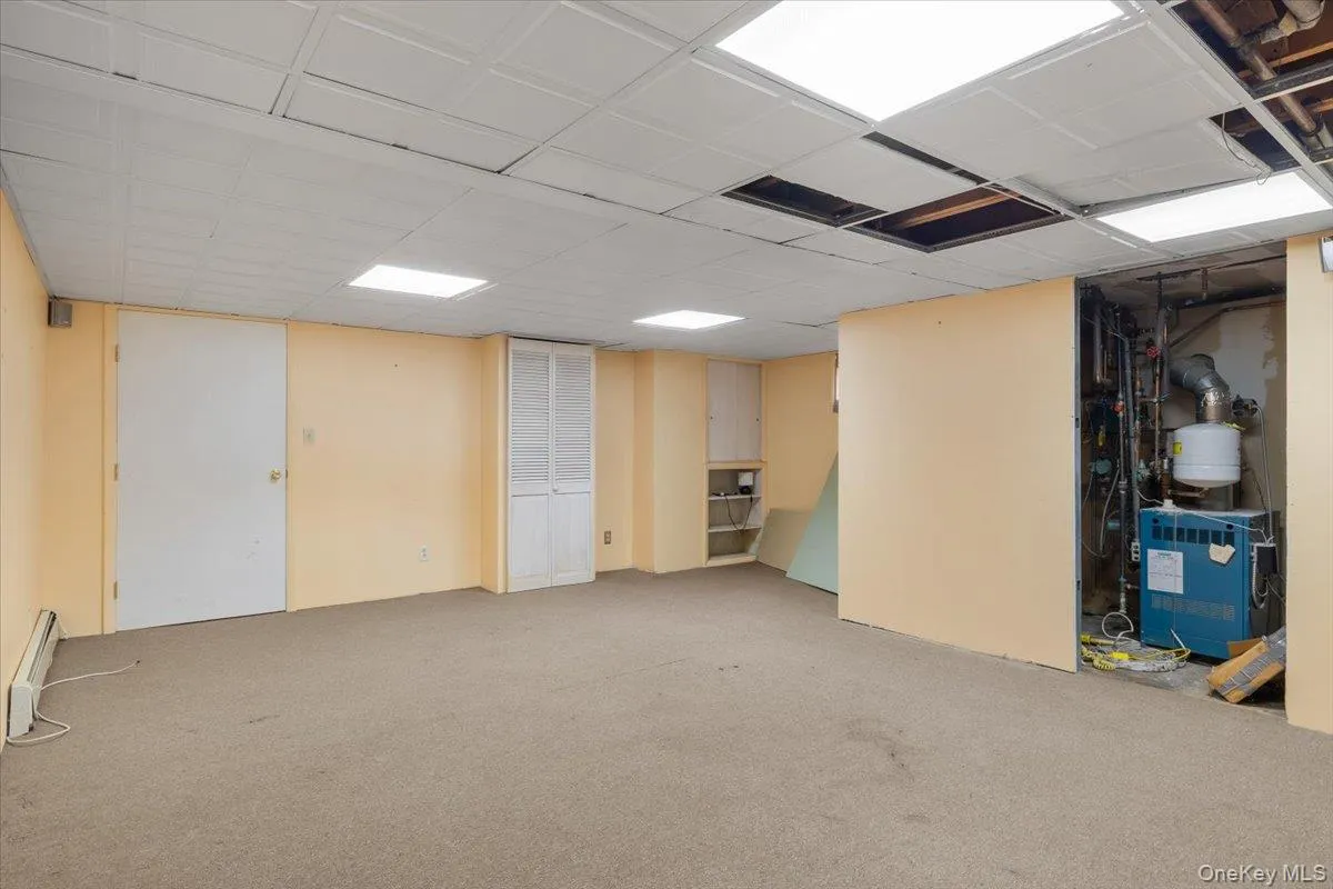 39 Grant Street, Oyster Bay, NY, 4 Bedrooms Bedrooms, 8 Rooms Rooms,1 BathroomBathrooms,Residential,For Rent,Grant,0,1013517 39 Grant Street, Oyster Bay, NY, 4 Bedrooms Bedrooms, 8 Rooms Rooms,1 BathroomBathrooms,Residential,For Rent,Grant,0,1013517